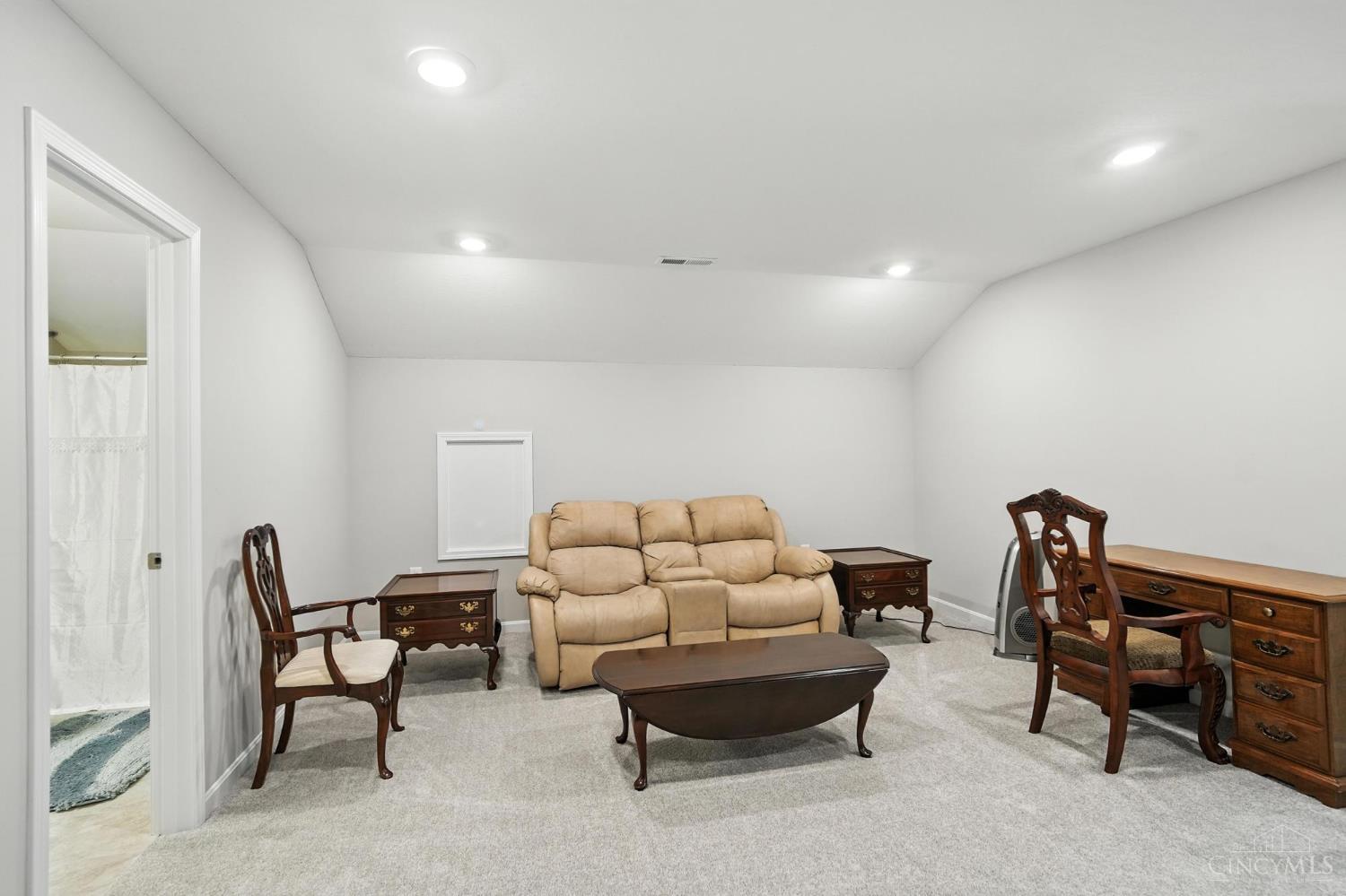 Liberty Twp, Ohio, 45011, United States, 3 Bedrooms Bedrooms, ,3 BathroomsBathrooms,Residential,For Sale,1874656
