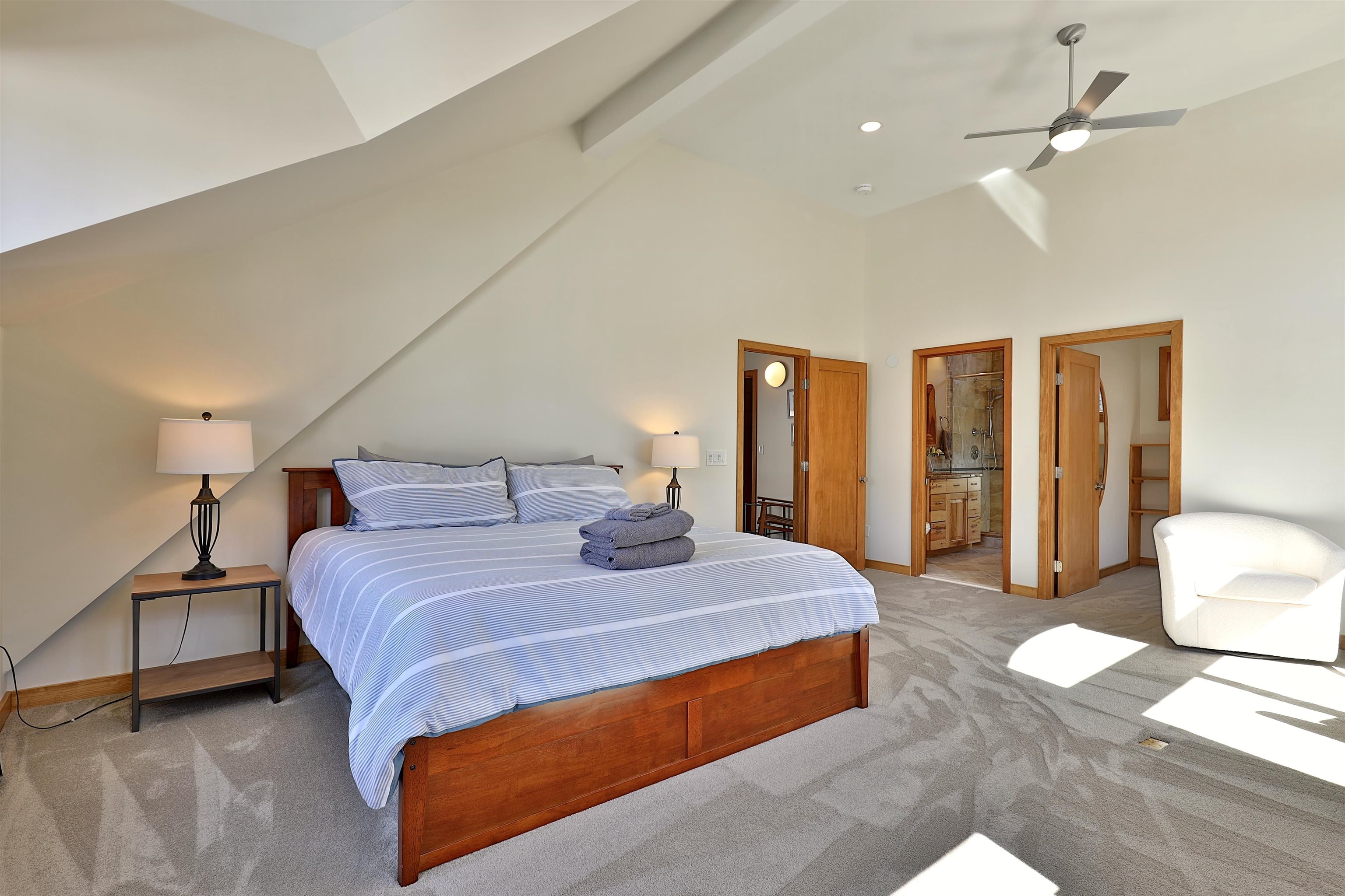  426 Roaring Brook Road - 物件實景
