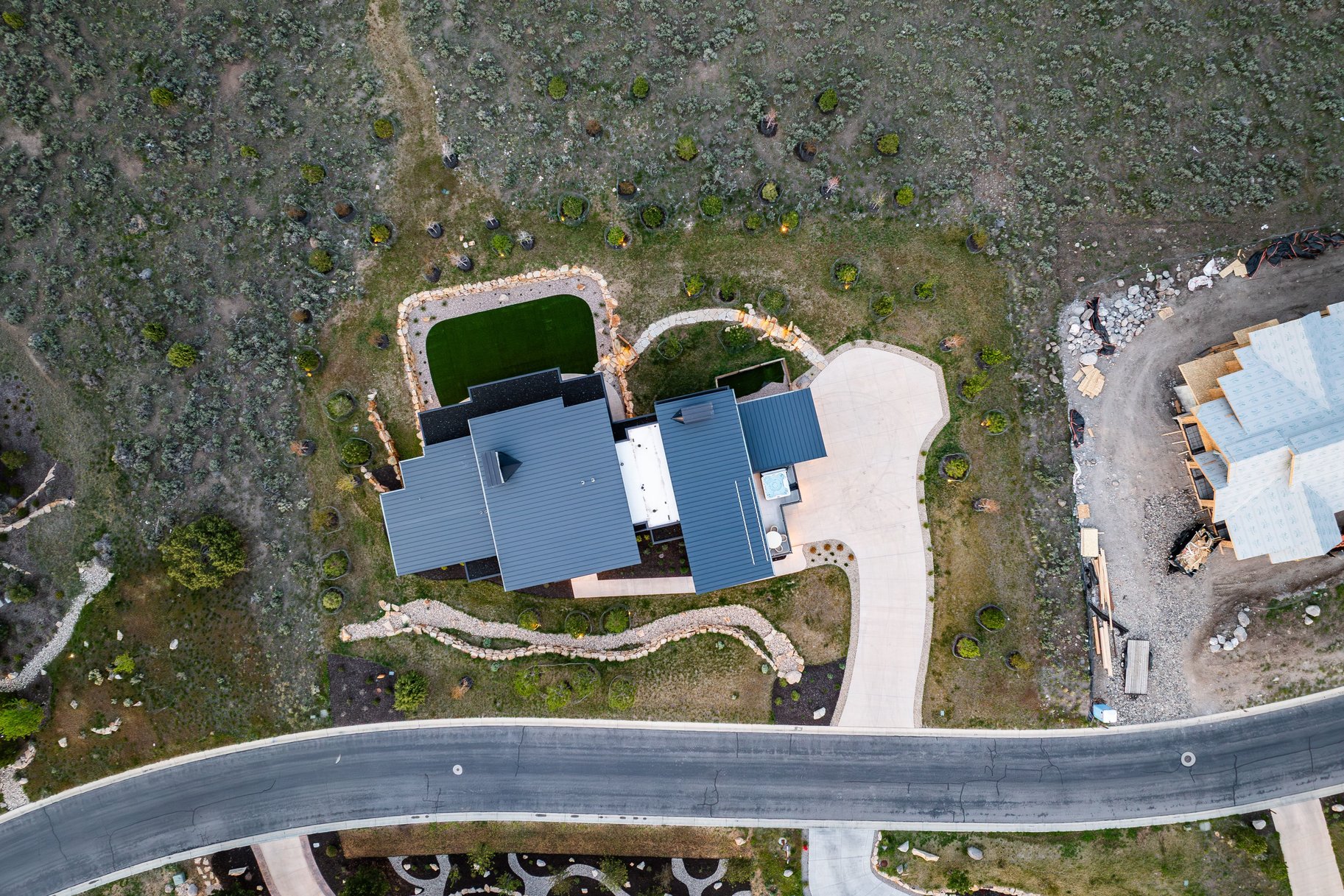  New Mountain Contemporary Home on Rare Double Lot with Timp Views - 物件實景