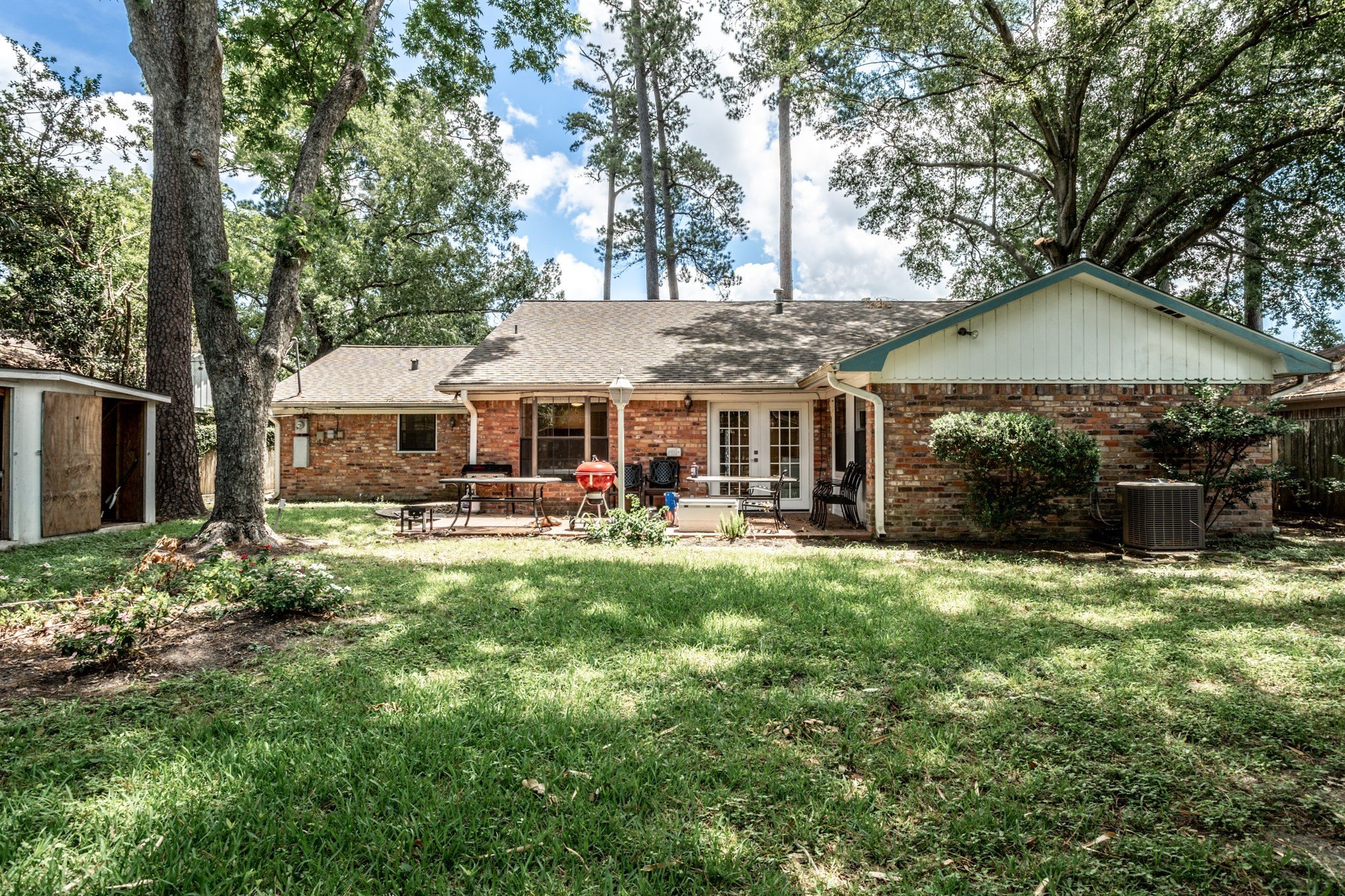 Houston, Texas, 77024, United States, 3 Bedrooms Bedrooms, ,2 BathroomsBathrooms,Residential,For Sale,1976666