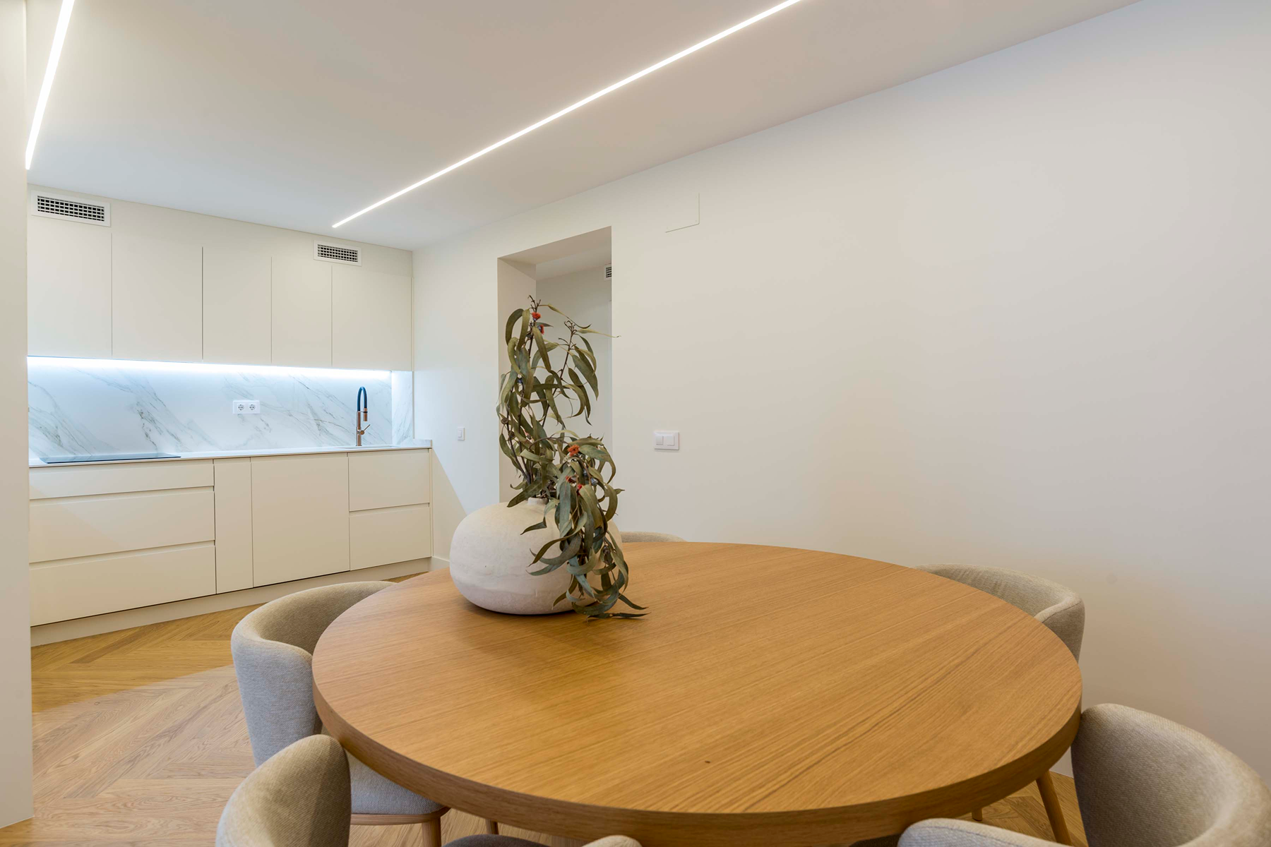  Contemporary flat exterior in Goya - 物件實景