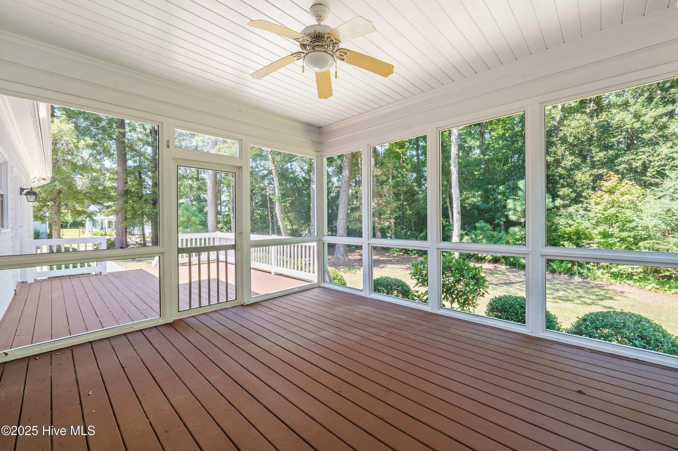 Wilmington, North Carolina, 28409, United States, 3 Bedrooms Bedrooms, ,4 BathroomsBathrooms,Residential,For Sale,1942177