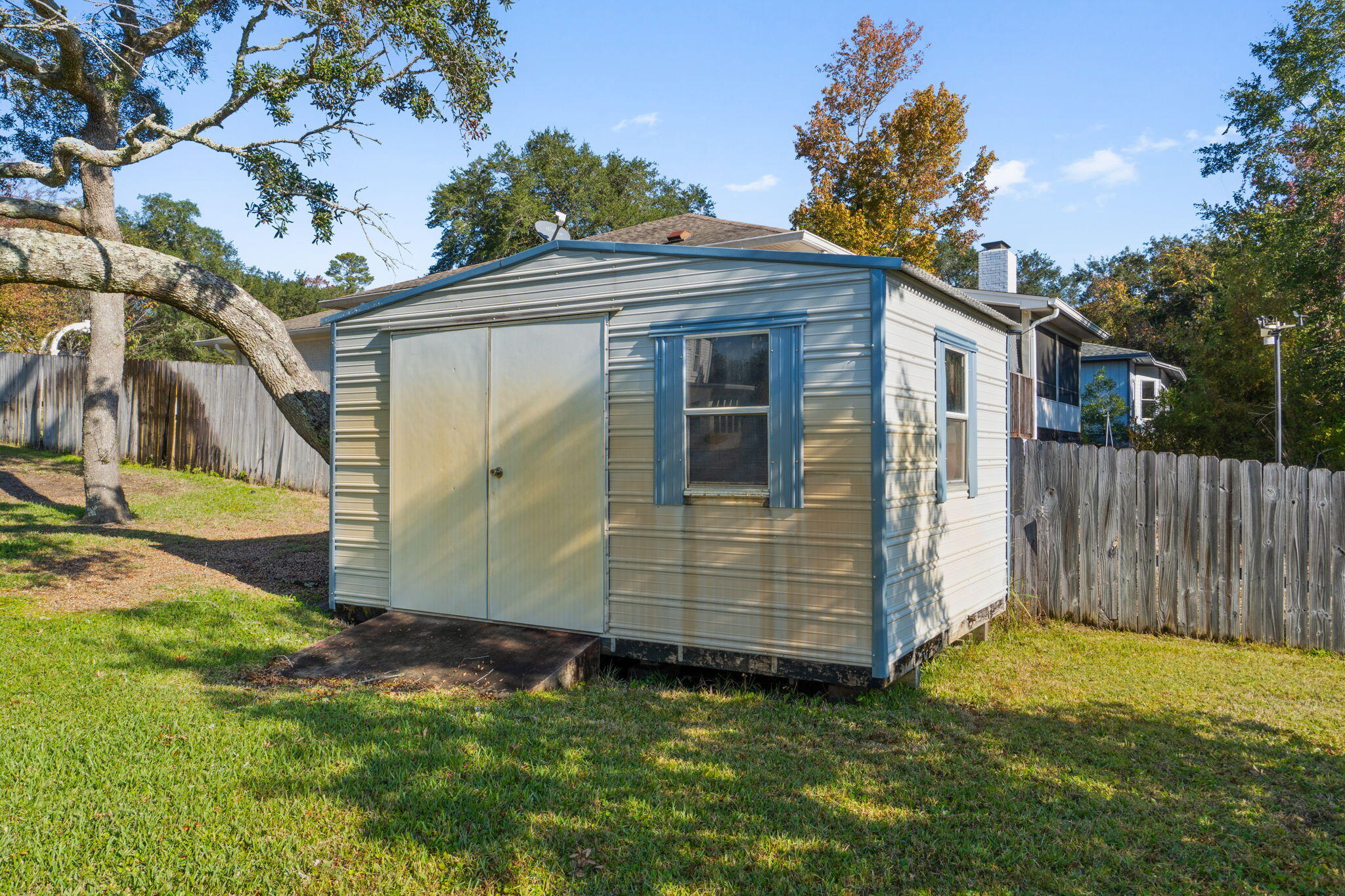 Niceville, Florida, 32578, United States, 5 Bedrooms Bedrooms, ,3 BathroomsBathrooms,Residential,For Sale,1997010
