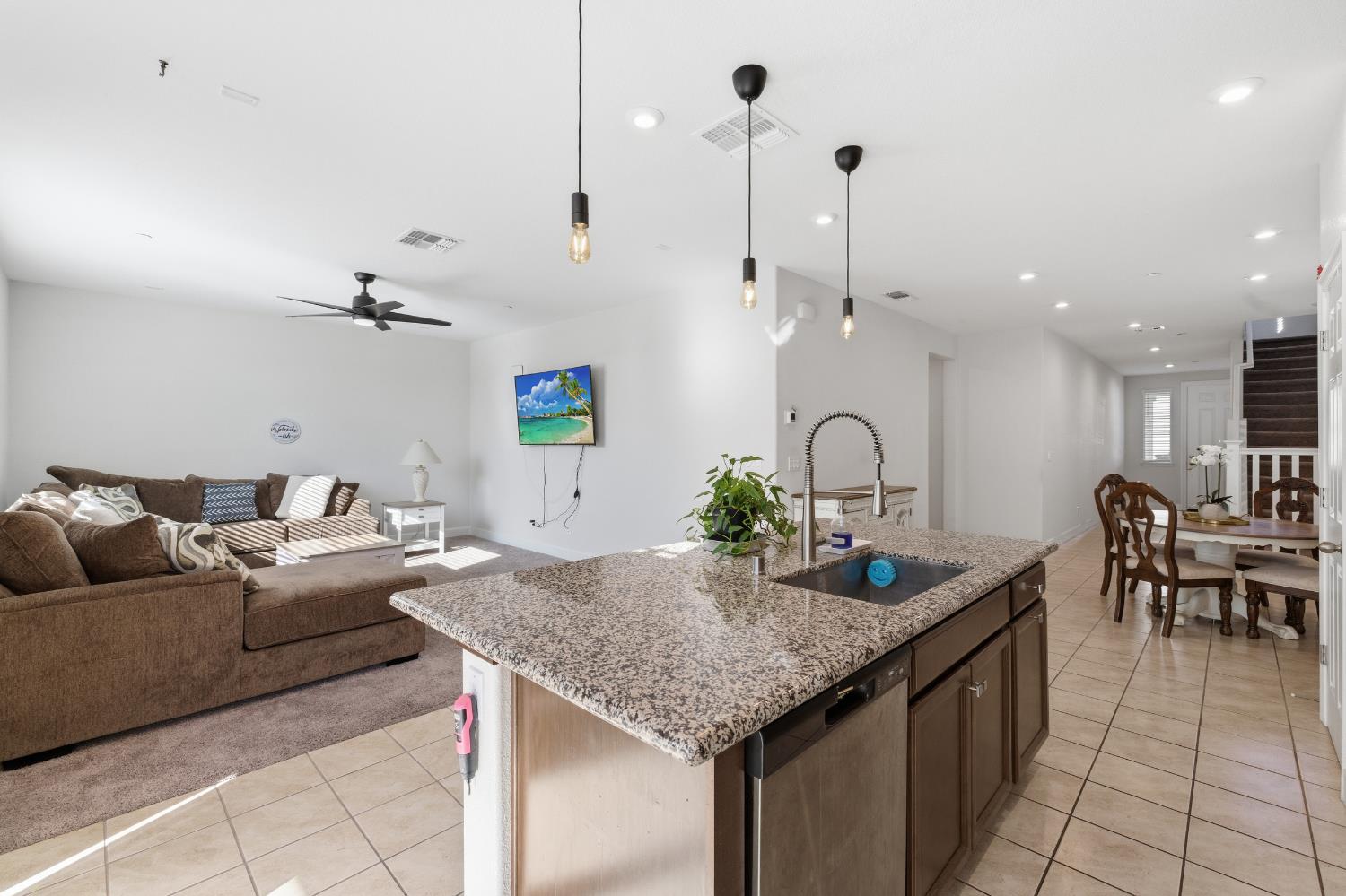 Rocklin, California, 95677, United States, 4 Bedrooms Bedrooms, ,3 BathroomsBathrooms,Residential,For Sale,1993589