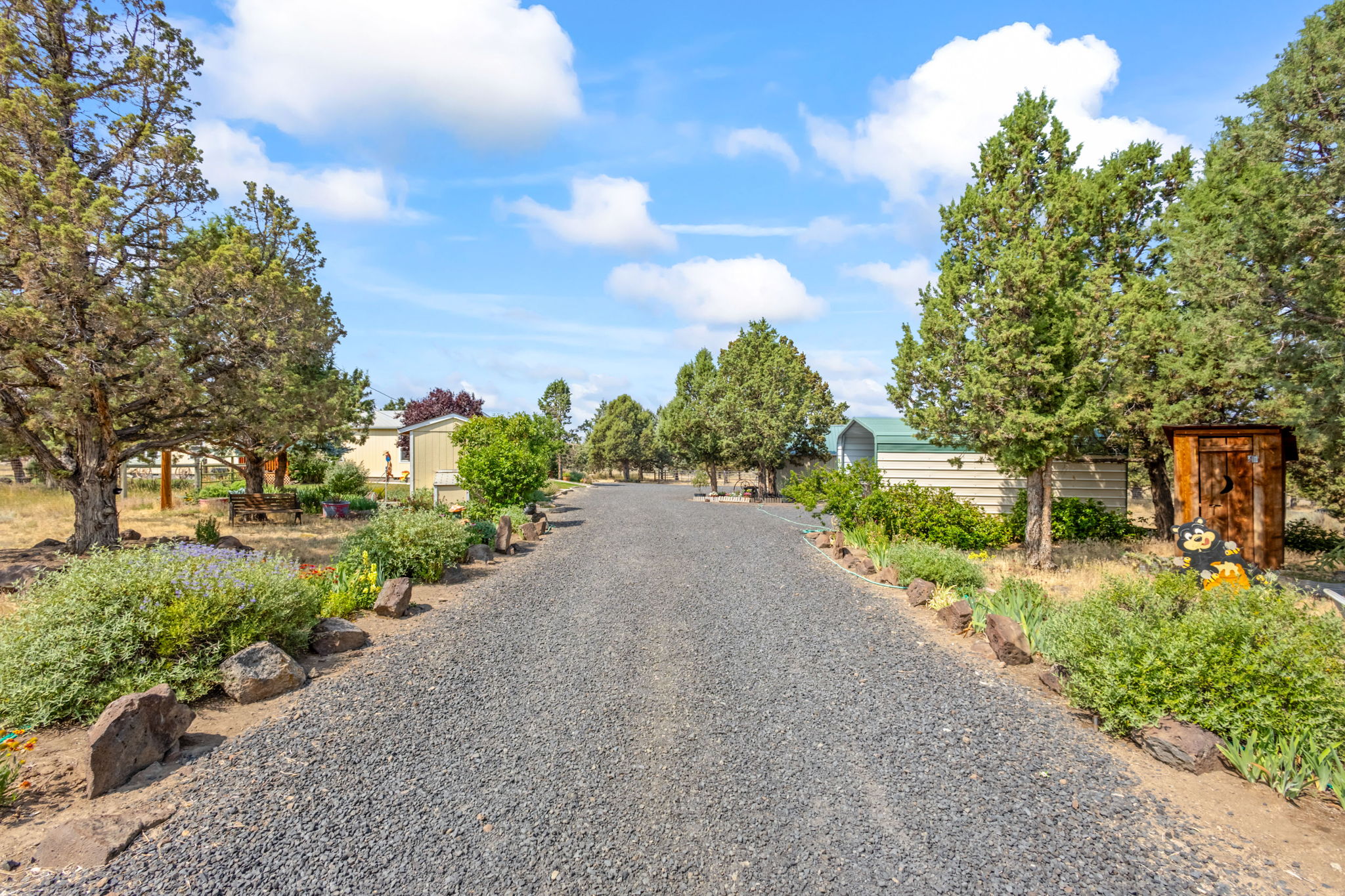 Prineville, Oregon, 97754, United States, 4 Bedrooms Bedrooms, ,2 BathroomsBathrooms,Residential,For Sale,1919985