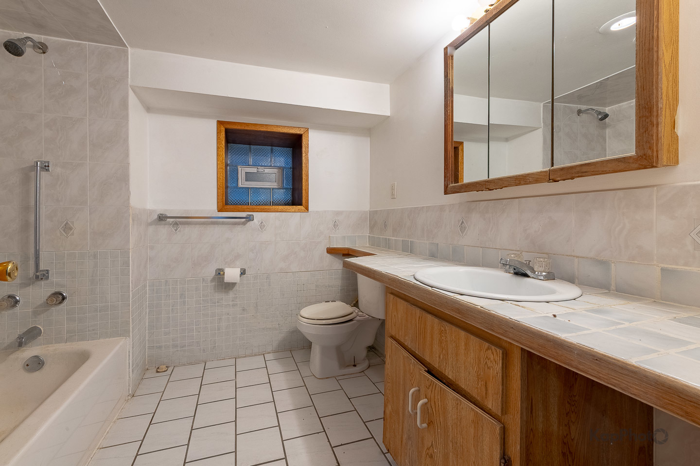 Chicago, Illinois, 60608, United States, 3 Bedrooms Bedrooms, ,5 BathroomsBathrooms,Residential,For Sale,1986120