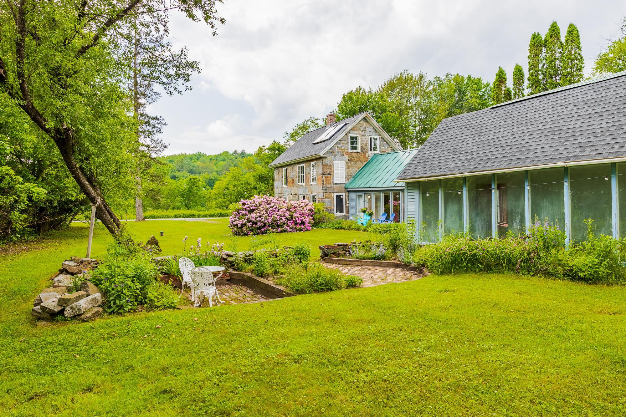 Lyme, New Hampshire, 03768, United States, 3 Bedrooms Bedrooms, ,2 BathroomsBathrooms,Residential,For Sale,1862364