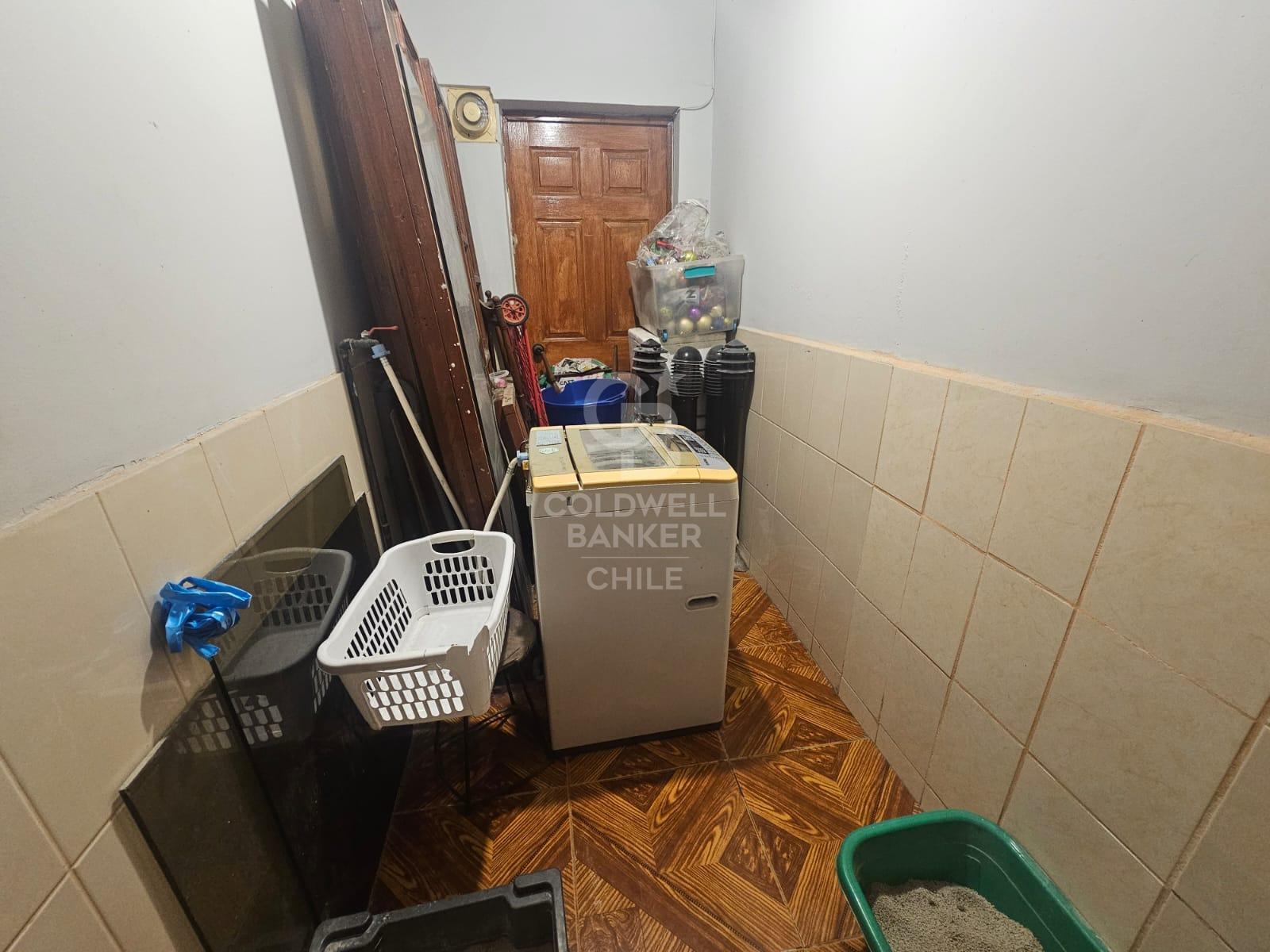 Antofagasta, Chile, 5 Bedrooms Bedrooms, ,5 BathroomsBathrooms,Residential,For Sale,1958486