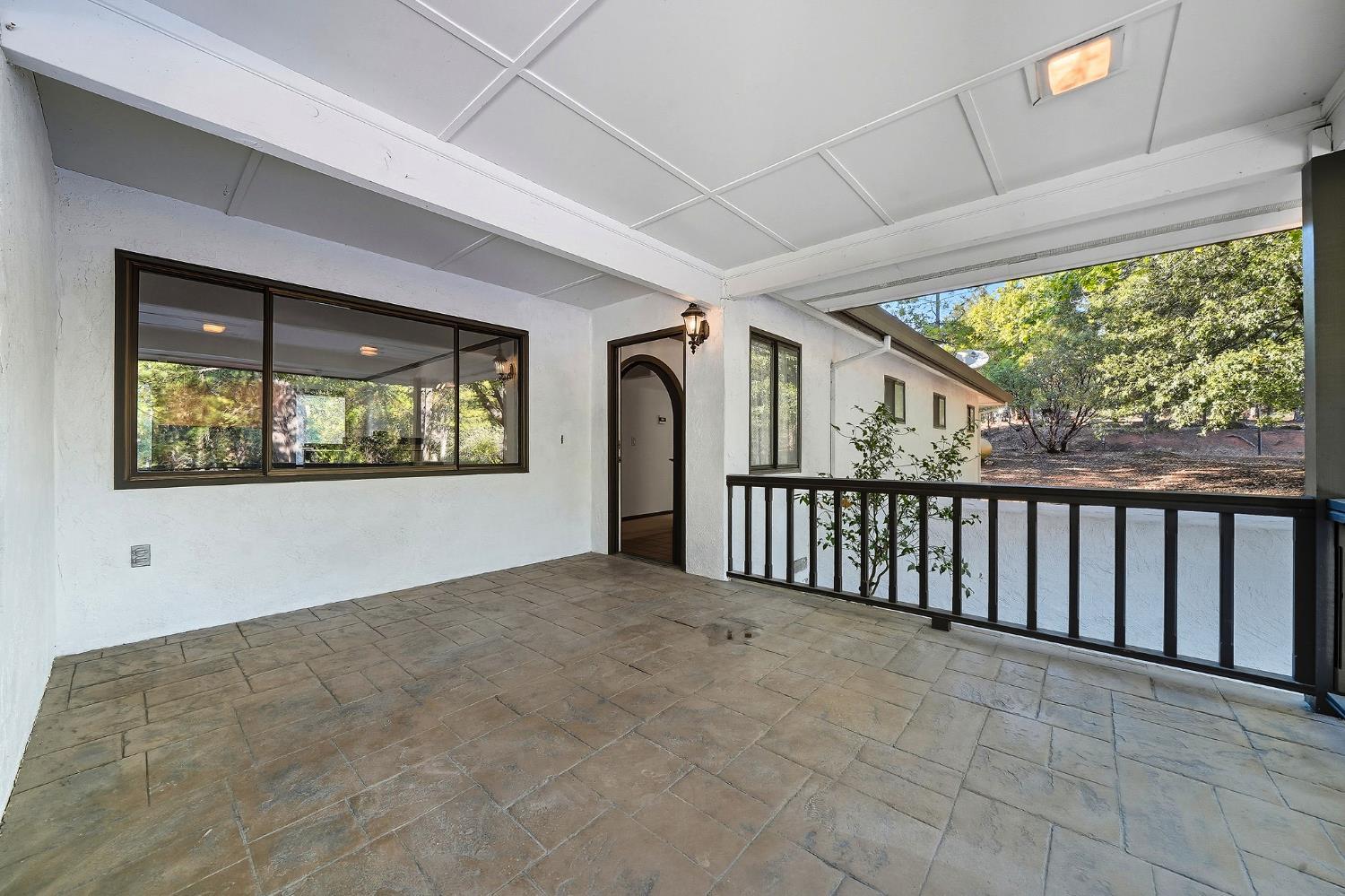 Pine Grove, California, 95665, United States, 3 Bedrooms Bedrooms, ,4 BathroomsBathrooms,Residential,For Sale,1975649