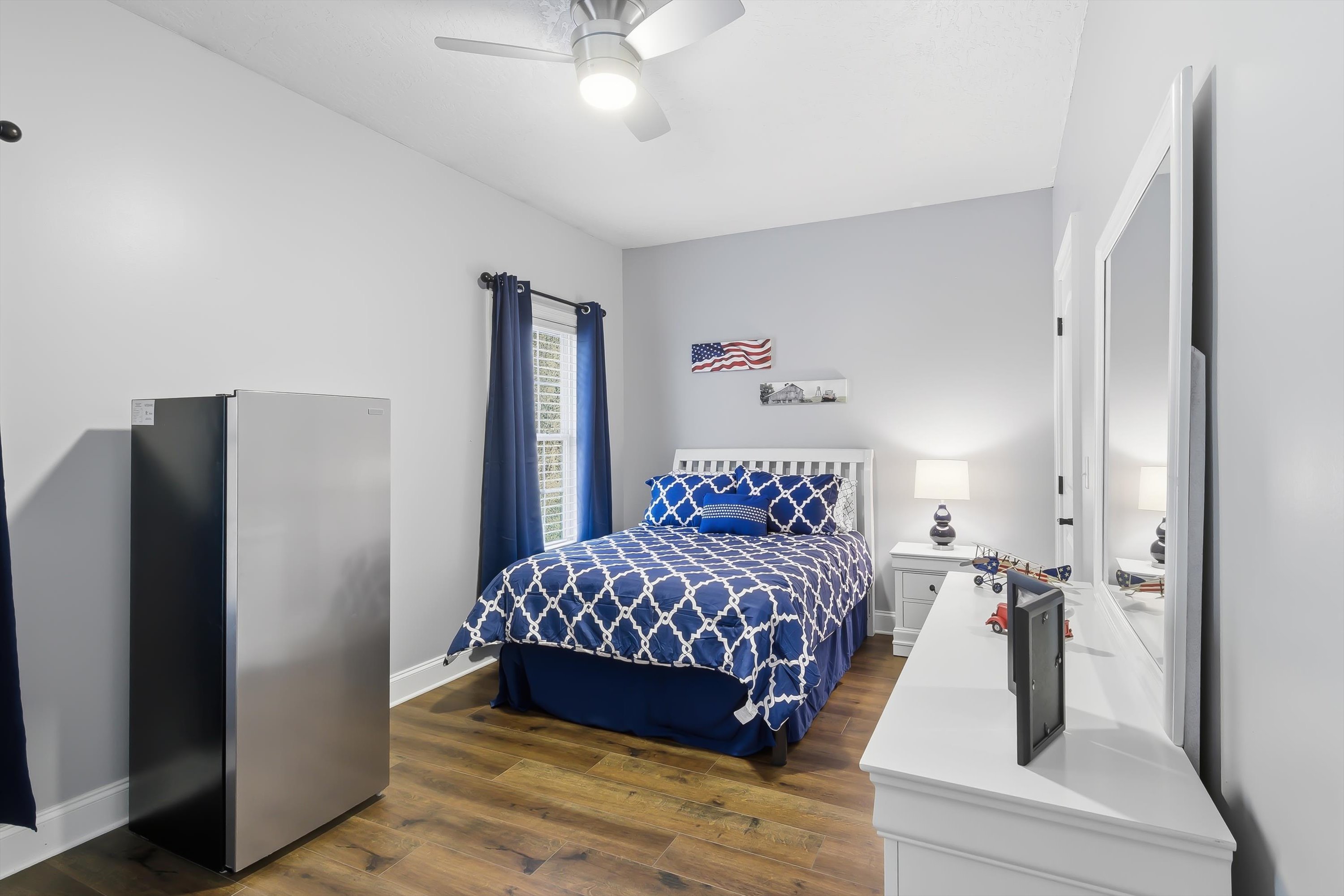 Sevierville, Tennessee, 37876, United States, 2 Bedrooms Bedrooms, ,2 BathroomsBathrooms,Residential,For Sale,1992764