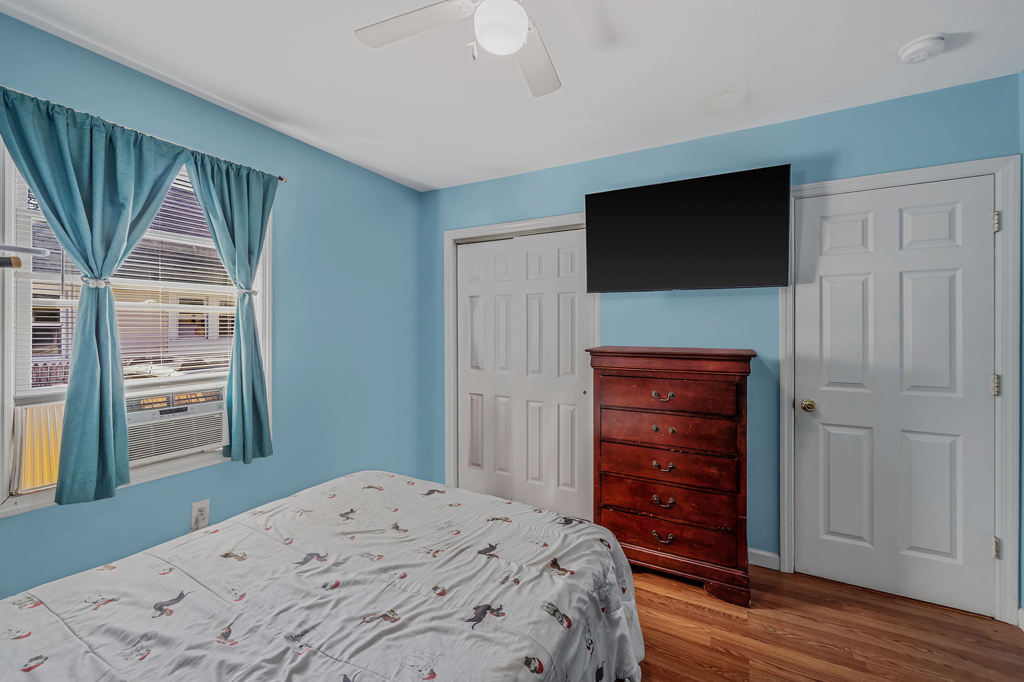 Bay Shore, New York, 11706, United States, 3 Bedrooms Bedrooms, ,3 BathroomsBathrooms,Residential,For Sale,2048700
