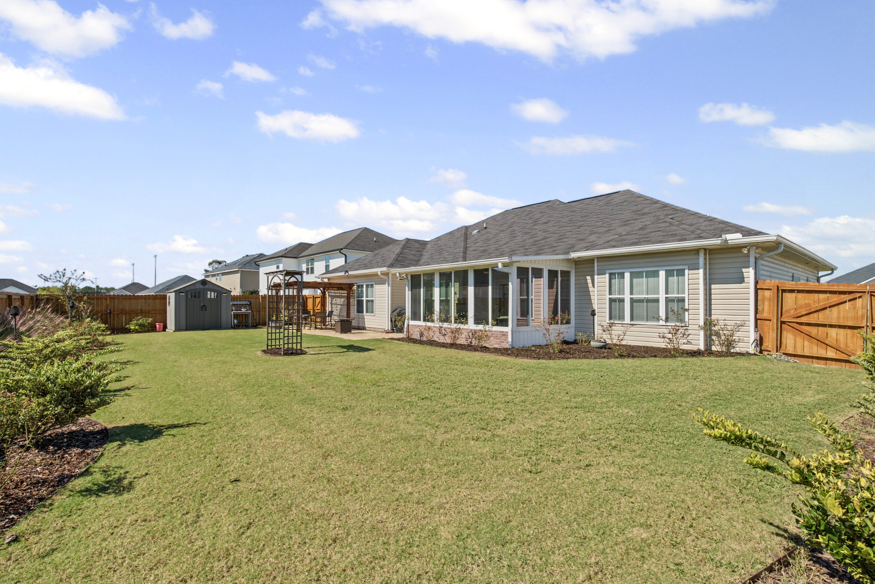  53 Morrison Way SE - 物件實景
