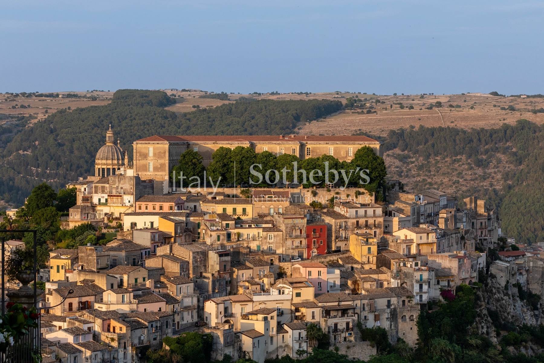  Prestigious residence with terraces in the heart of Ragusa Ibla - 物件實景