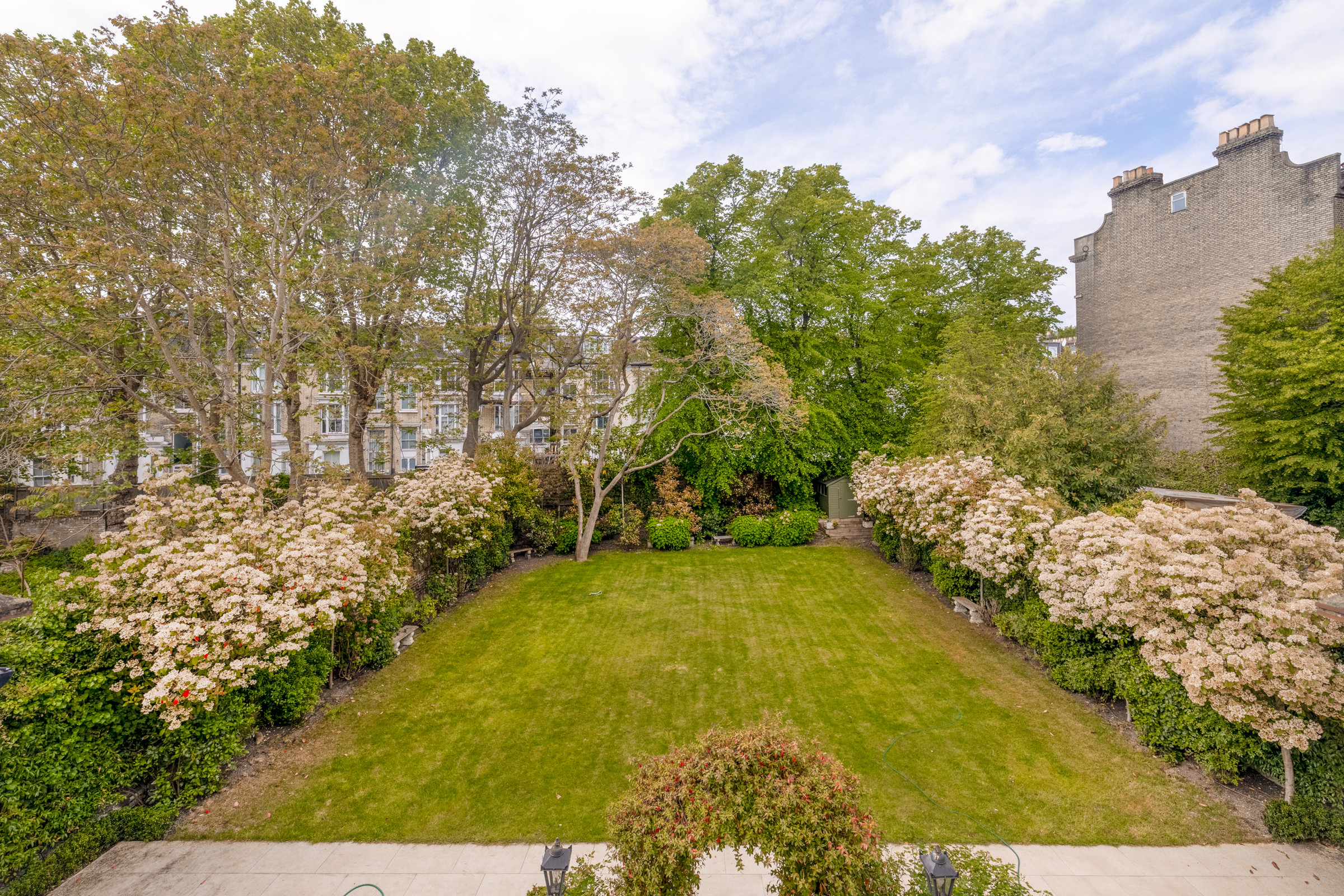  Imposing detached mansion in a highly desirable Holland Park address - 物件實景