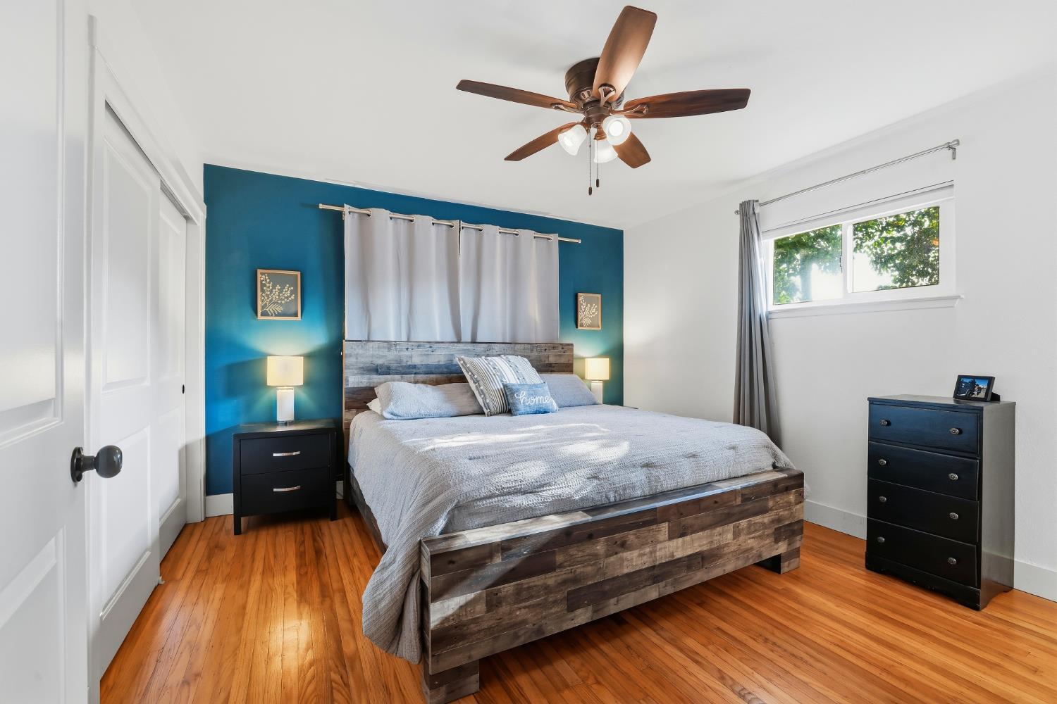 Sacramento, California, 95864, United States, 3 Bedrooms Bedrooms, ,2 BathroomsBathrooms,Residential,For Sale,2010336