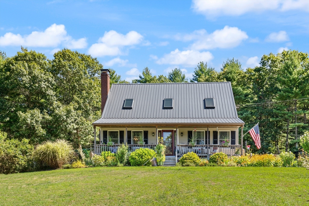 Middleboro, Massachusetts, 02346, United States, 4 Bedrooms Bedrooms, ,2 BathroomsBathrooms,Residential,For Sale,1938573