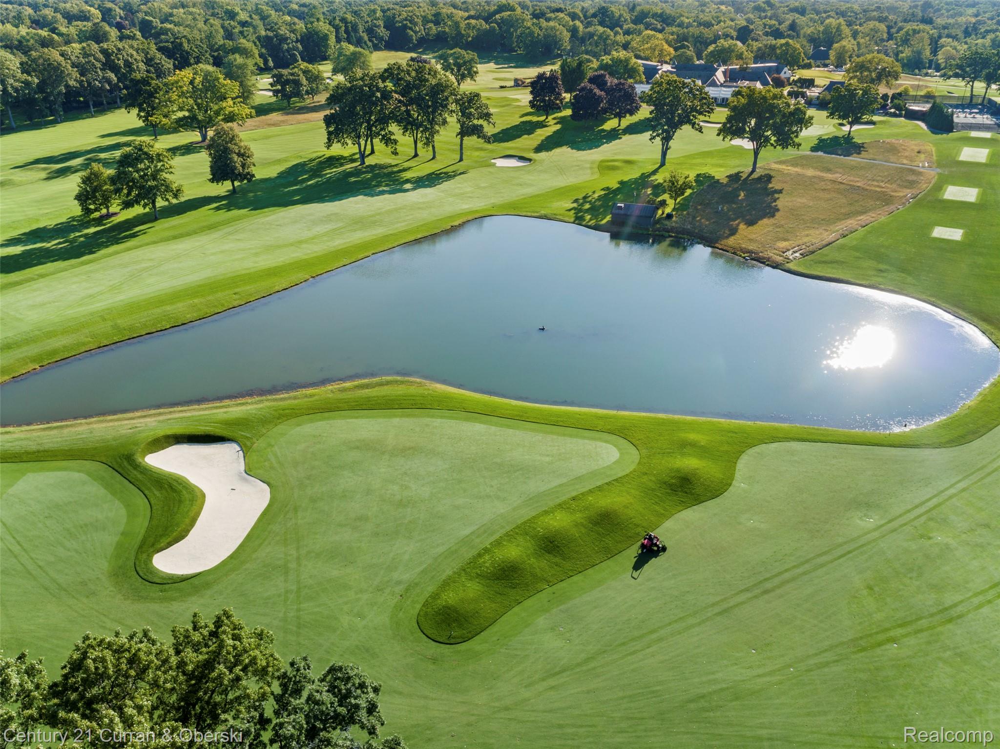 Farmington, Michigan, 48334, United States, 7 Bedrooms Bedrooms, ,8 BathroomsBathrooms,Residential,For Sale,1980731