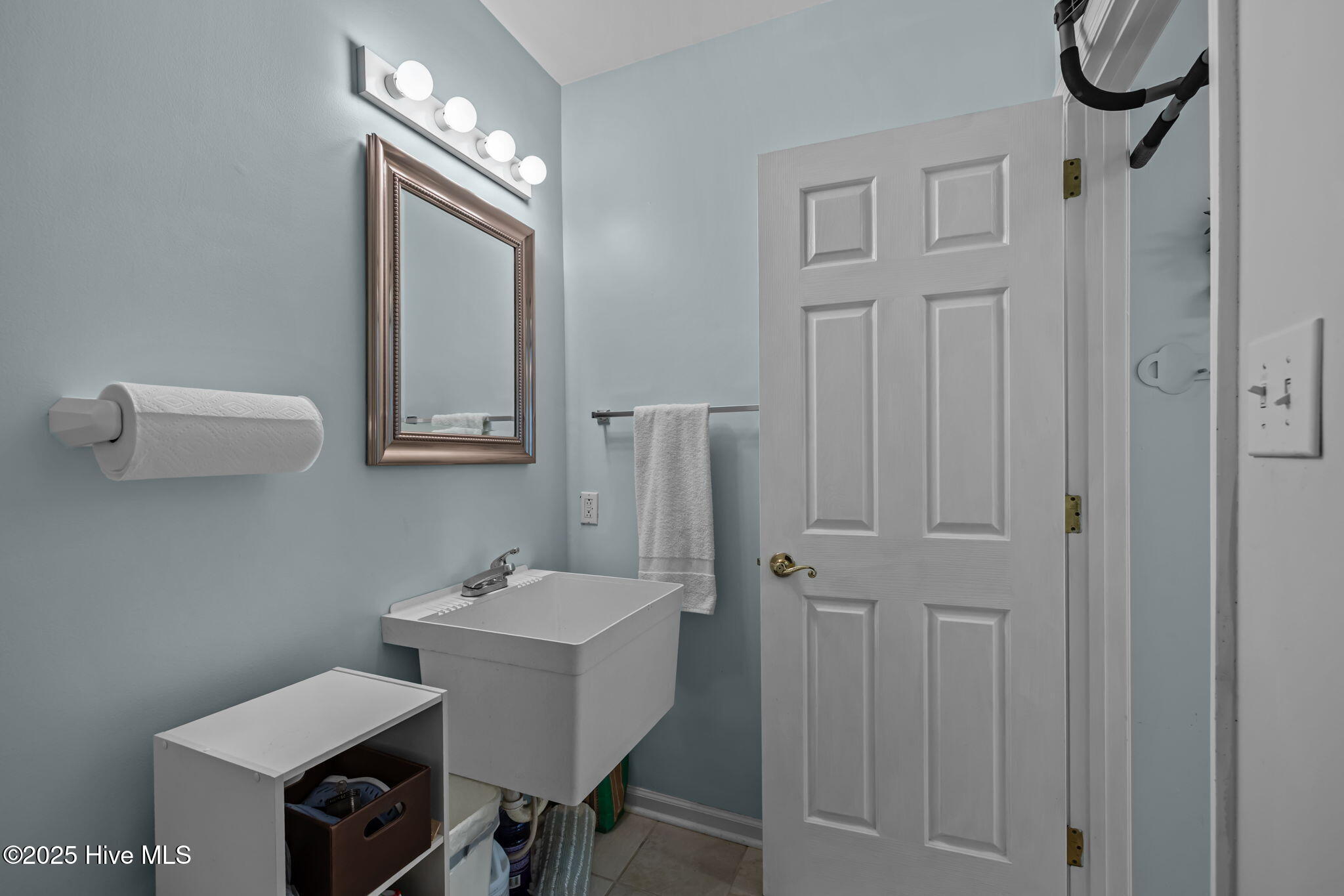 Emerald Isle, North Carolina, 28594, United States, 4 Bedrooms Bedrooms, ,6 BathroomsBathrooms,Residential,For Sale,1927428