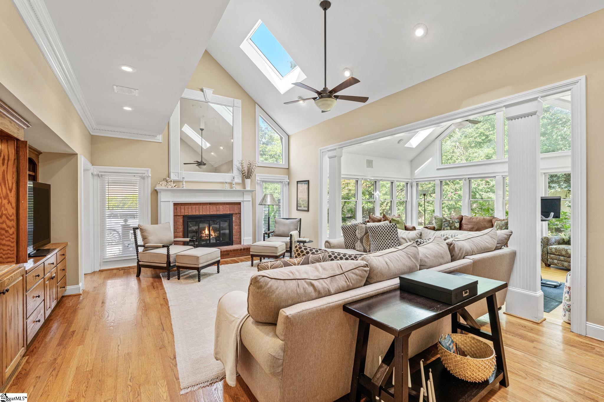 Greer, South Carolina, 29650, United States, 4 Bedrooms Bedrooms, ,5 BathroomsBathrooms,Residential,For Sale,1895825