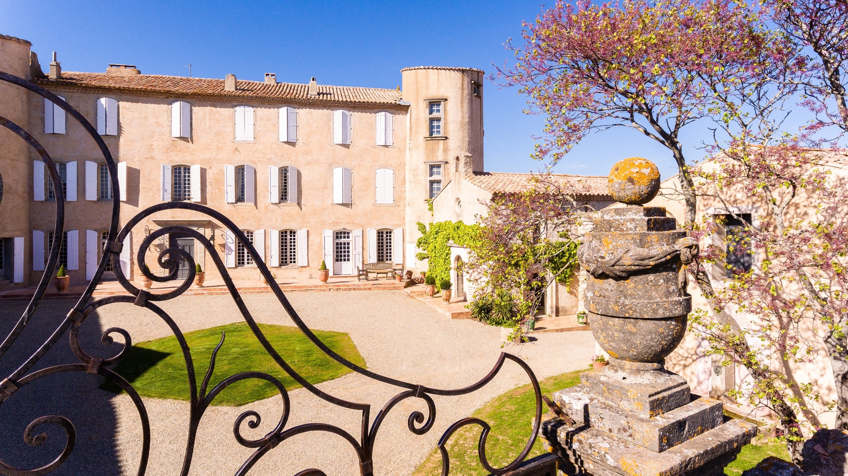  16th-Century Languedoc Chateau - 物件實景
