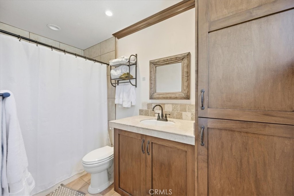 Lake Elsinore, California, 92530, United States, 3 Bedrooms Bedrooms, ,2 BathroomsBathrooms,Residential,For Sale,1977522