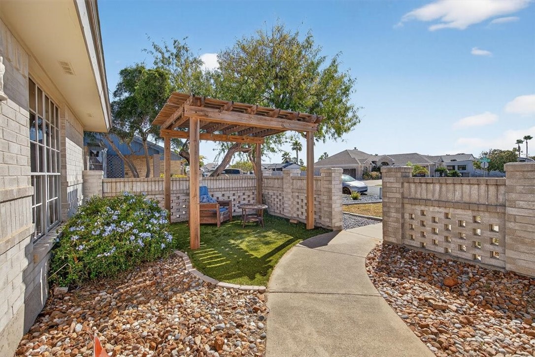 Corpus Christi, Texas, 78418, United States, 3 Bedrooms Bedrooms, ,2 BathroomsBathrooms,Residential,For Sale,1997233