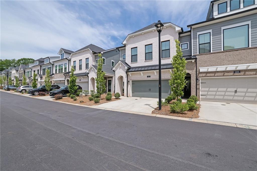 Alpharetta, Georgia, 30076, United States, 4 Bedrooms Bedrooms, ,4 BathroomsBathrooms,Residential,For Sale,1976711