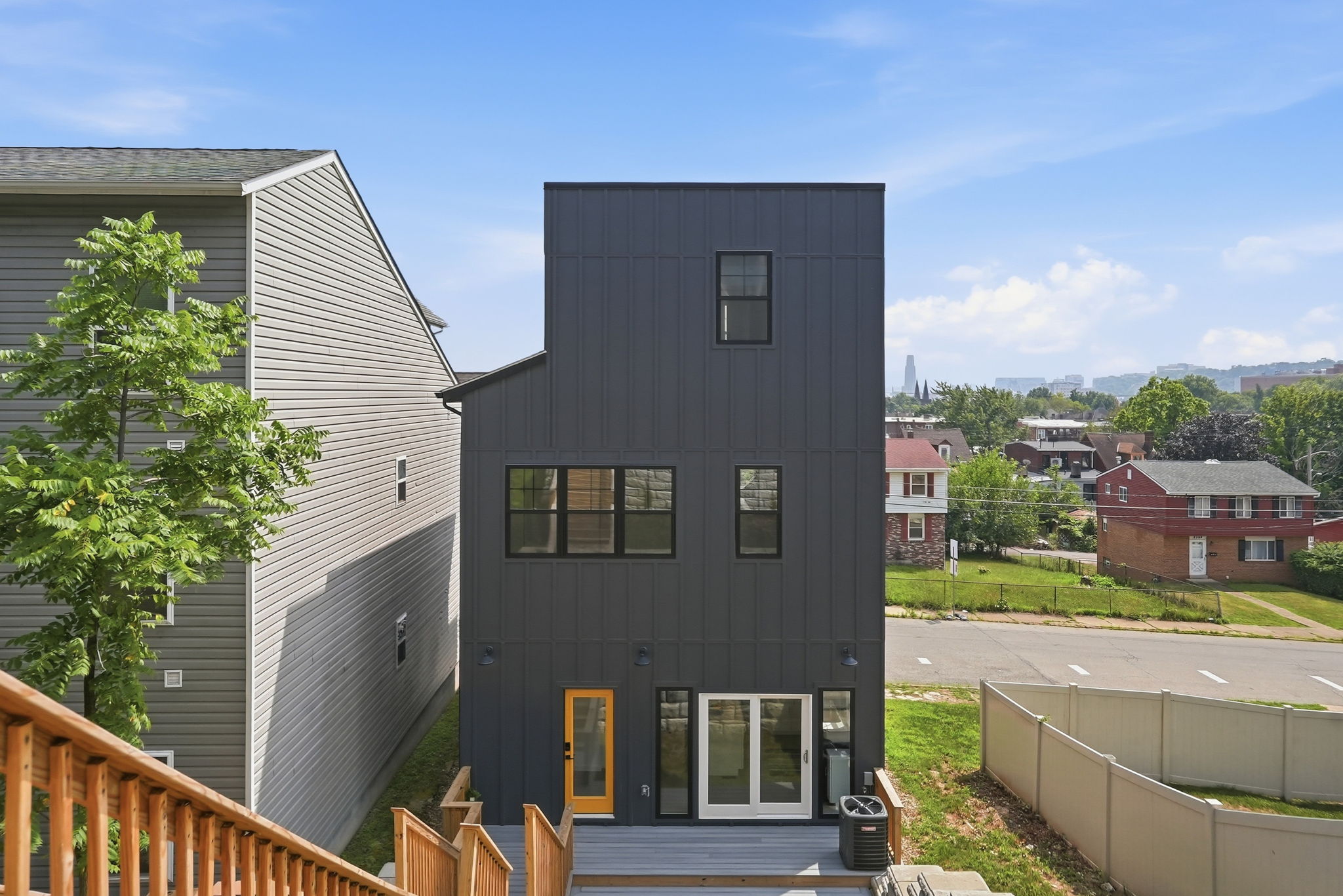  5217 Broad Street, Pittsburgh, PA 15224 - 物件實景