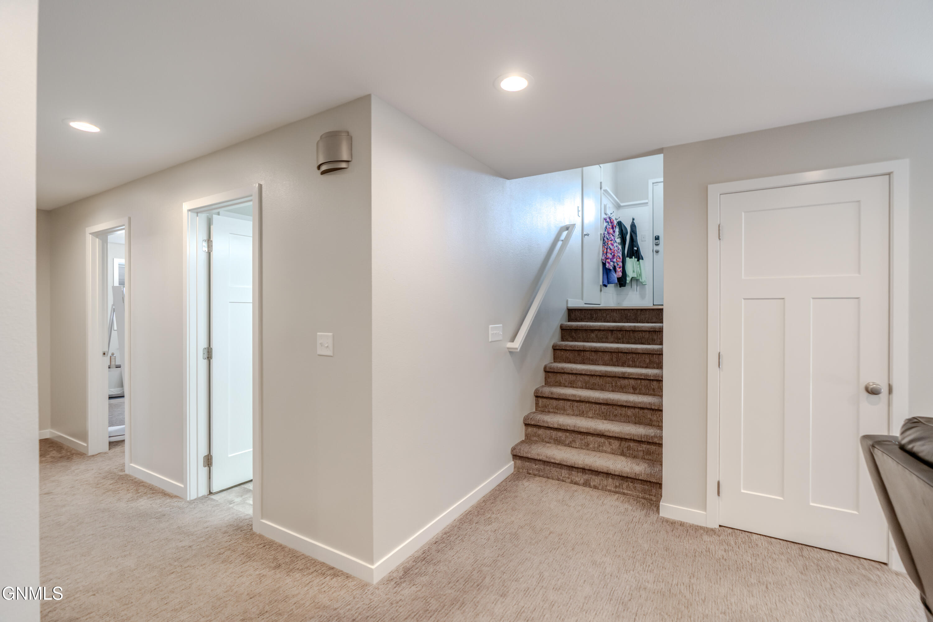 Bismarck, North Dakota, 58504, United States, 5 Bedrooms Bedrooms, ,2 BathroomsBathrooms,Residential,For Sale,1986096