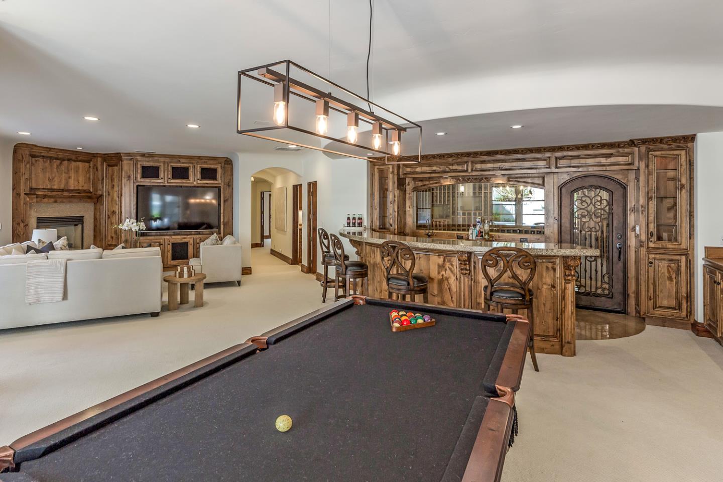 Menlo Park, California, 94025, United States, 5 Bedrooms Bedrooms, ,7 BathroomsBathrooms,Residential,For Sale,1941806