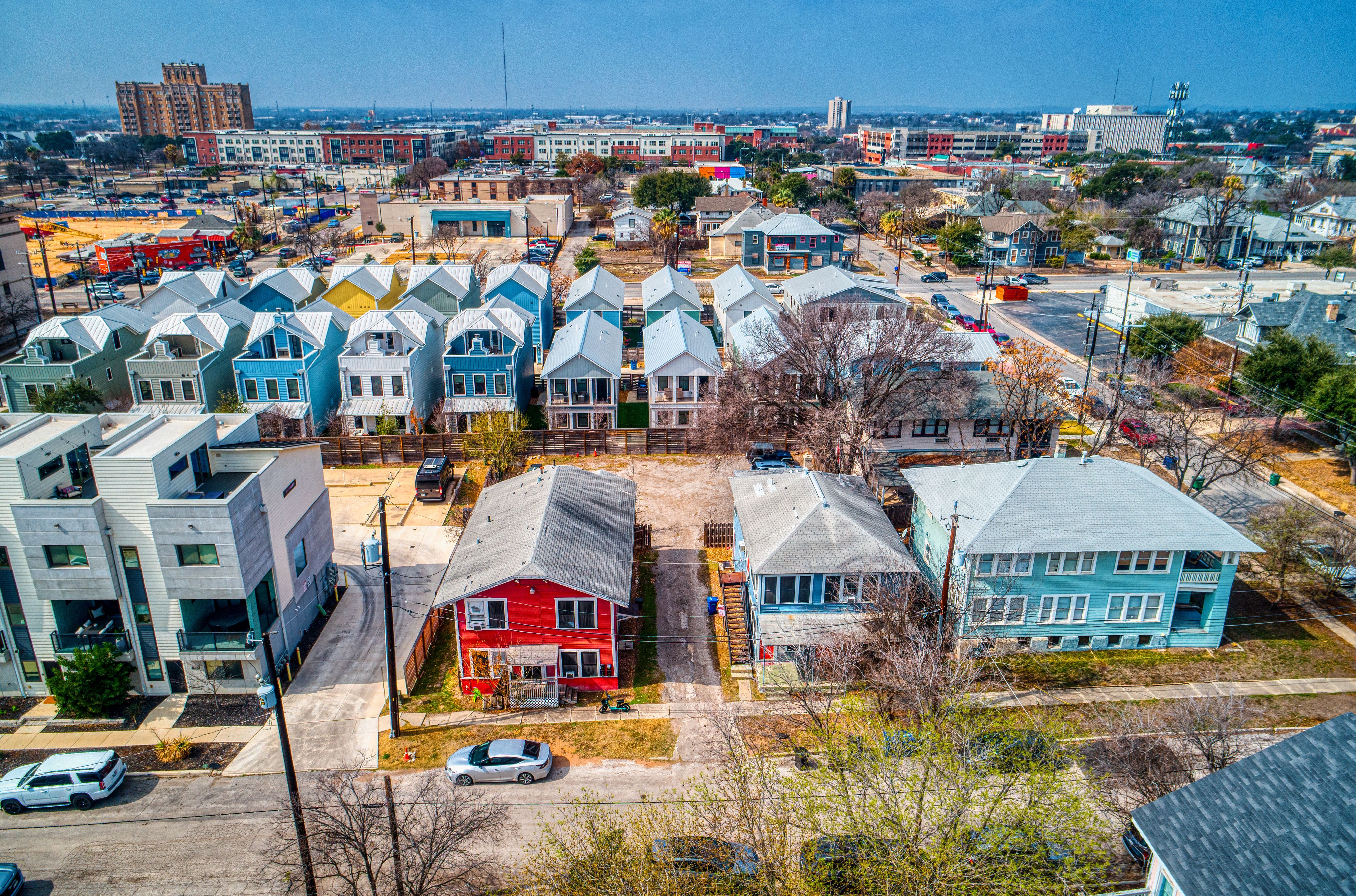  Exceptional 4-Plex Opportunity - 物件實景