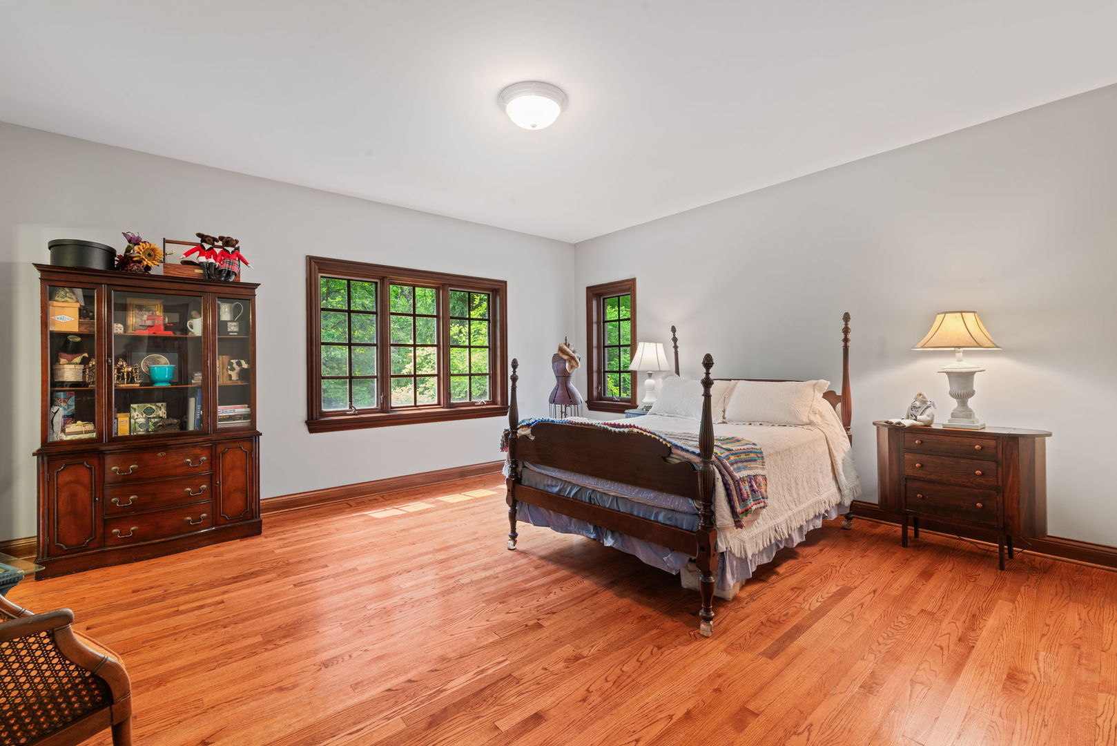 St. Charles, Illinois, 60175, United States, 4 Bedrooms Bedrooms, ,5 BathroomsBathrooms,Residential,For Sale,1848567