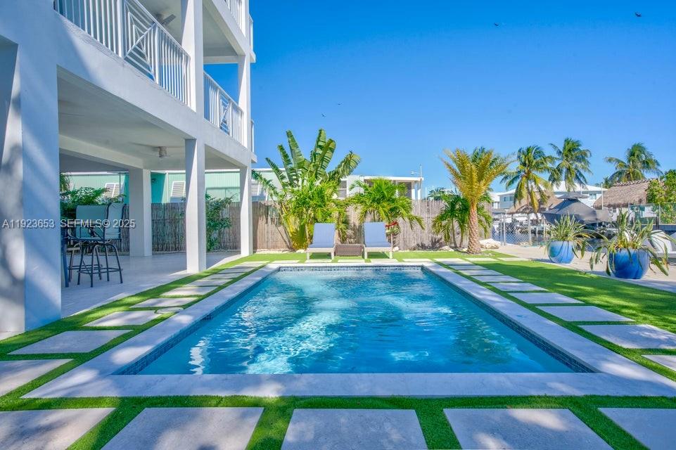 Key Largo, Florida, 33037, United States, 5 Bedrooms Bedrooms, ,3 BathroomsBathrooms,Residential,For Sale,2002061