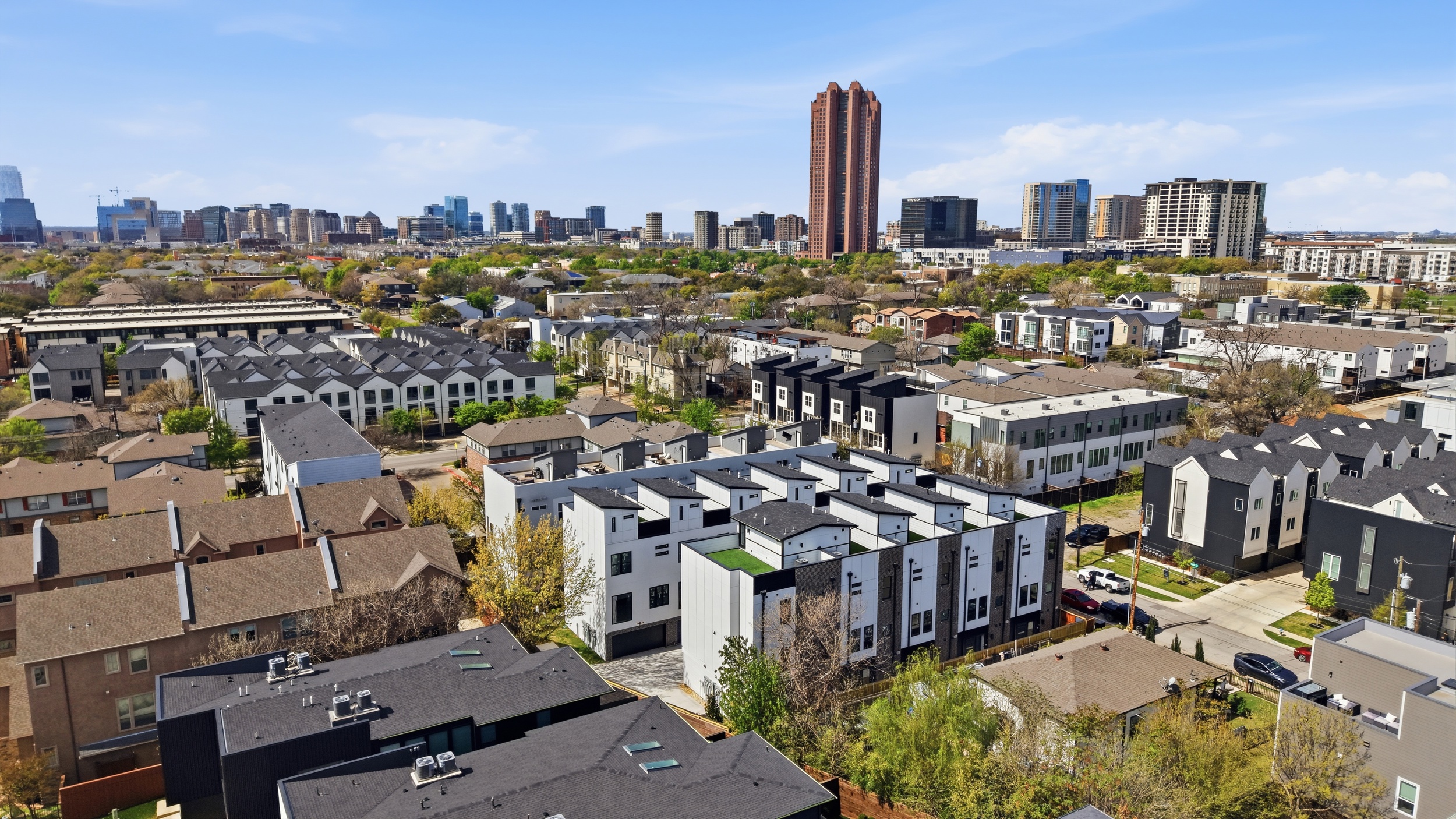  2/2.5 New Construction Townhomes Near Knox Henderson - 物件實景