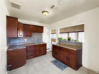 Los Angeles, California, 90002, United States, 3 Bedrooms Bedrooms, ,1 BathroomBathrooms,Residential,For Sale,2008604