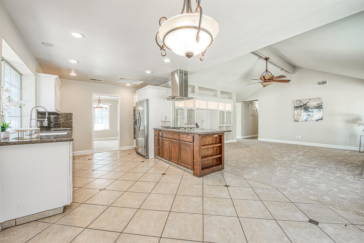 Fresno, California, 93722, United States, 3 Bedrooms Bedrooms, ,2 BathroomsBathrooms,Residential,For Sale,2039755