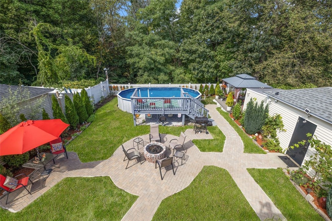 Cranston, Rhode Island, 02910, United States, 3 Bedrooms Bedrooms, ,3 BathroomsBathrooms,Residential,For Sale,1969292