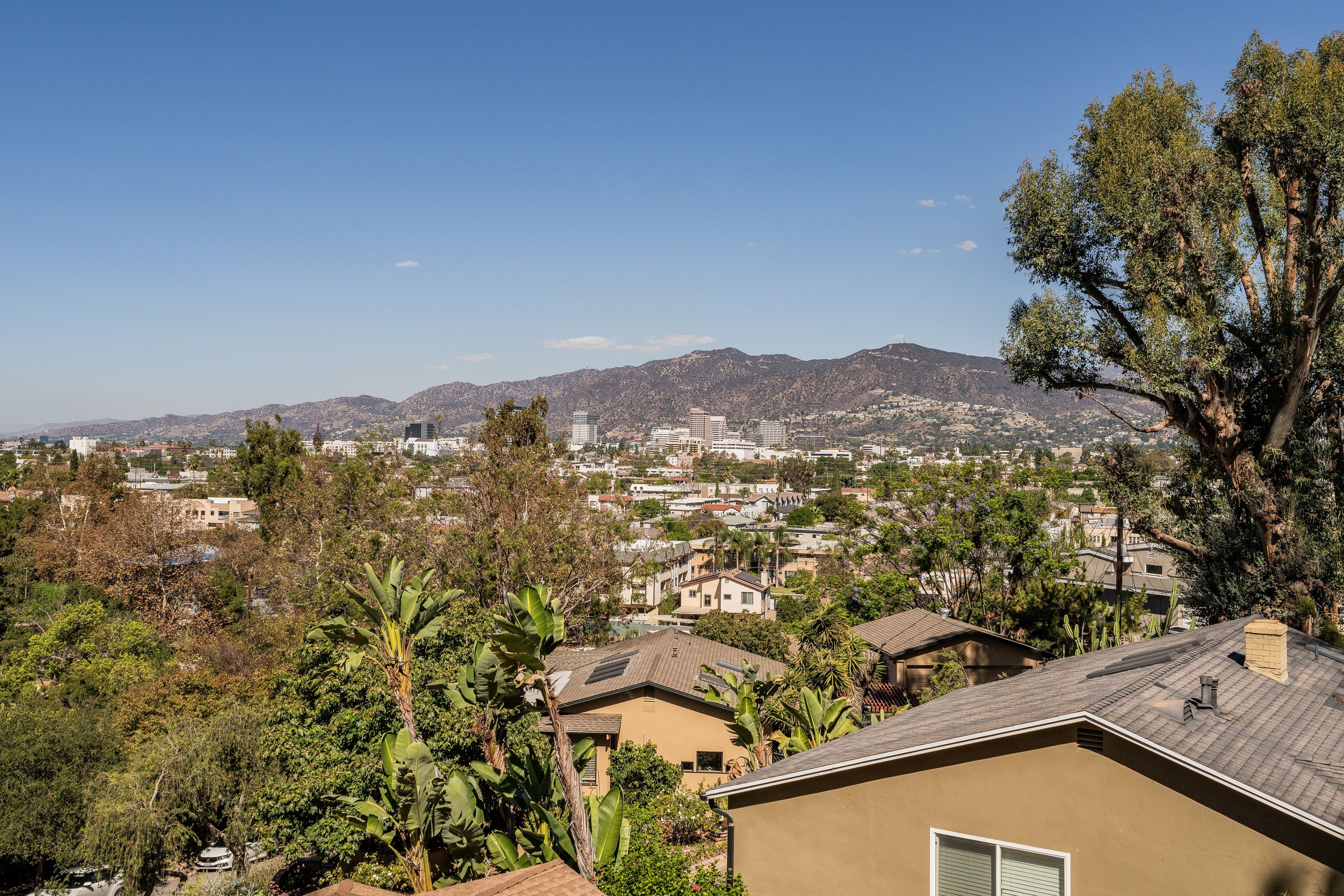  718 East Cypress Street - 物件實景