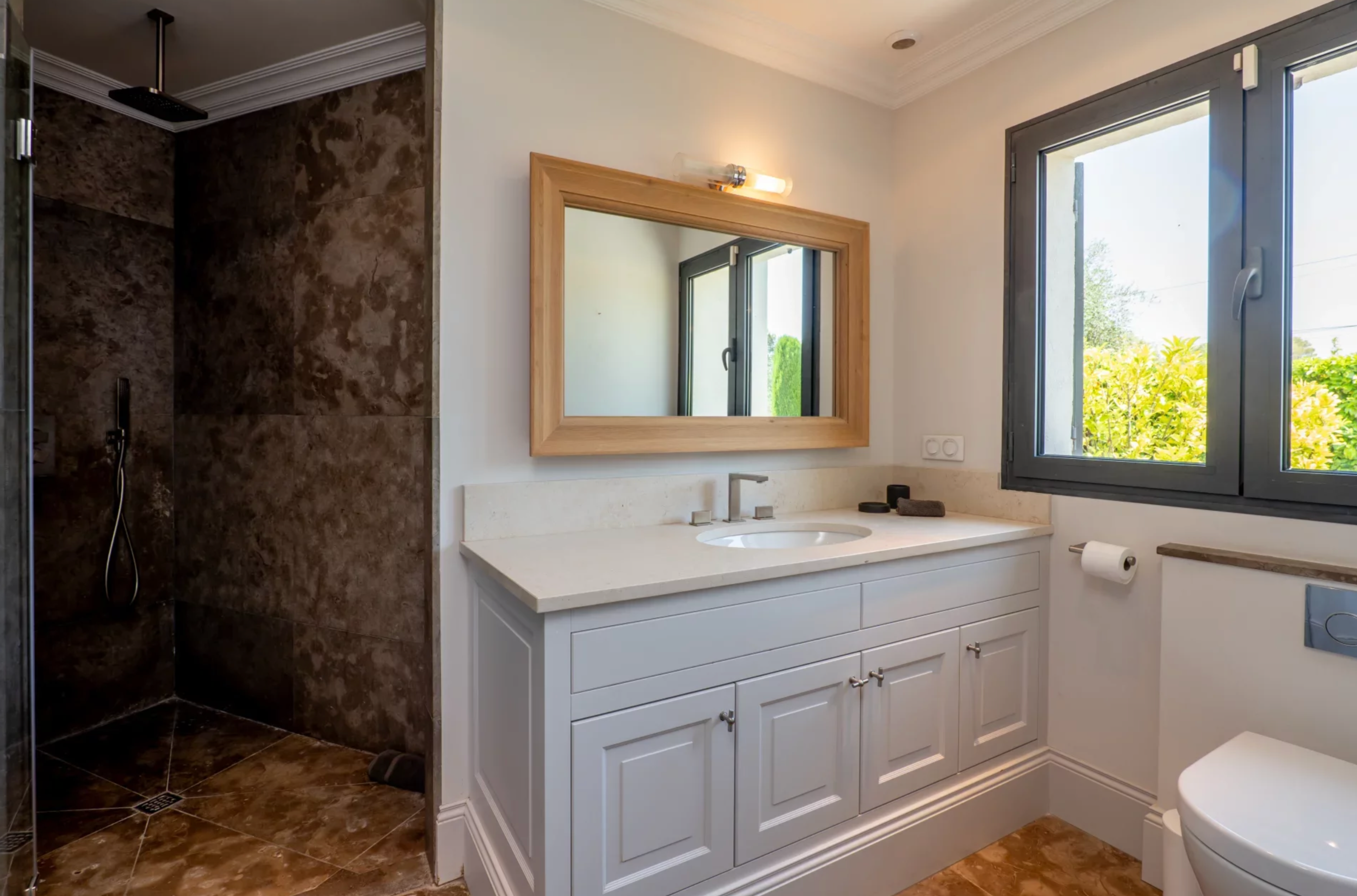  Mougins near Cannes, villa with pool, guest house and cinema room - 物件實景