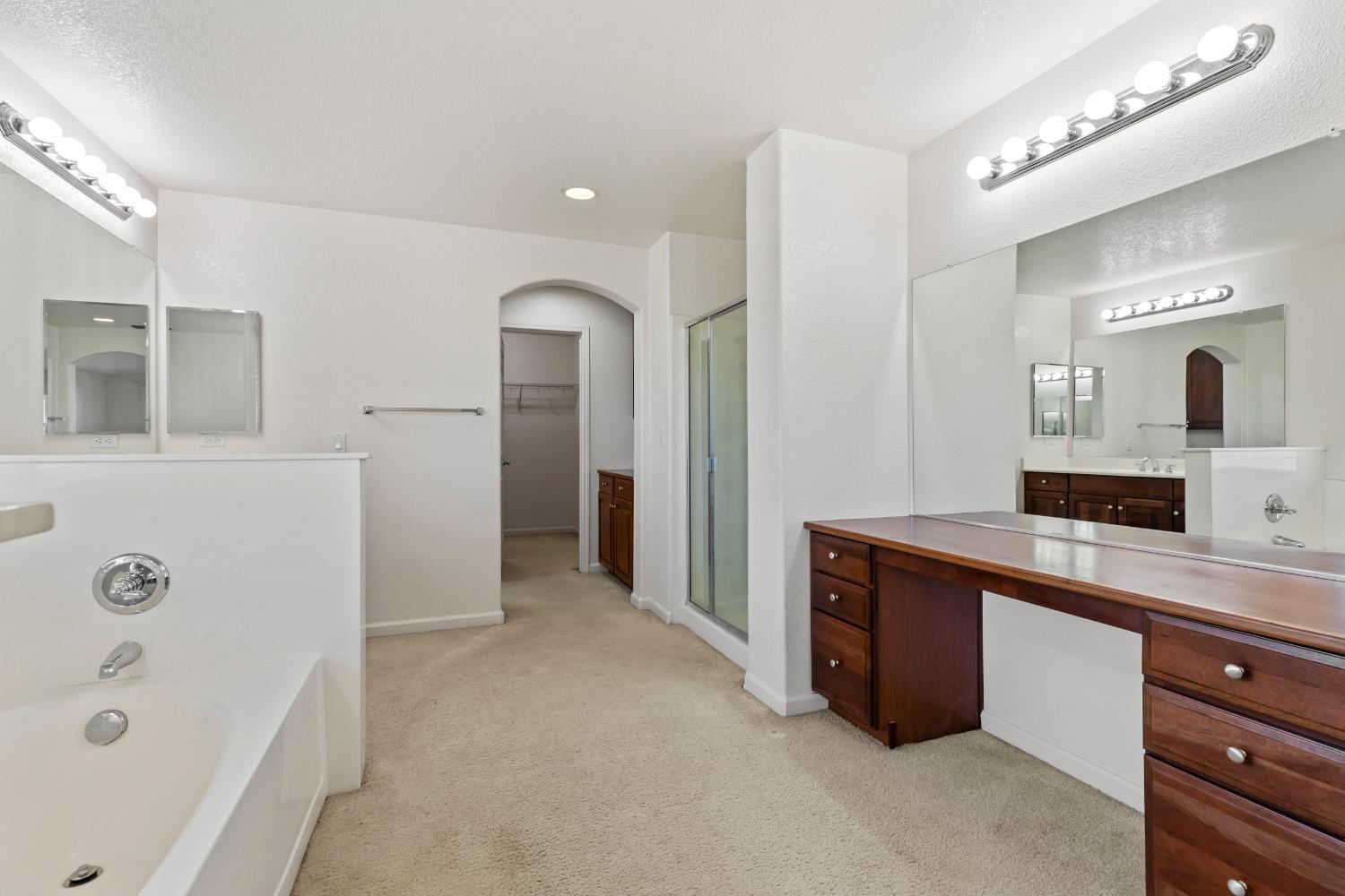 Patterson, California, 95363, United States, 5 Bedrooms Bedrooms, ,4 BathroomsBathrooms,Residential,For Sale,1976897