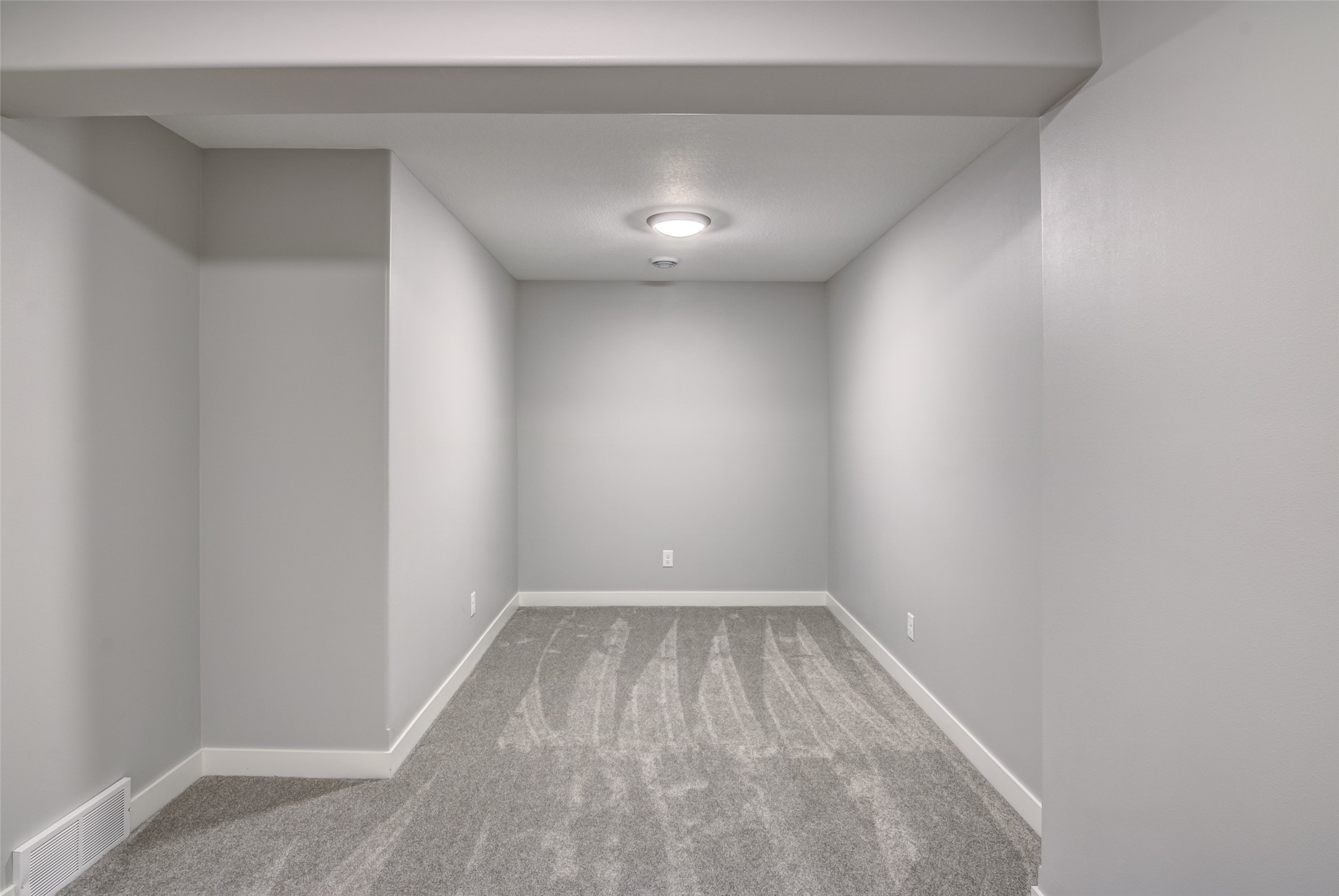 Eau Claire, Wisconsin, 54701, United States, 5 Bedrooms Bedrooms, ,3 BathroomsBathrooms,Residential,For Sale,2049294