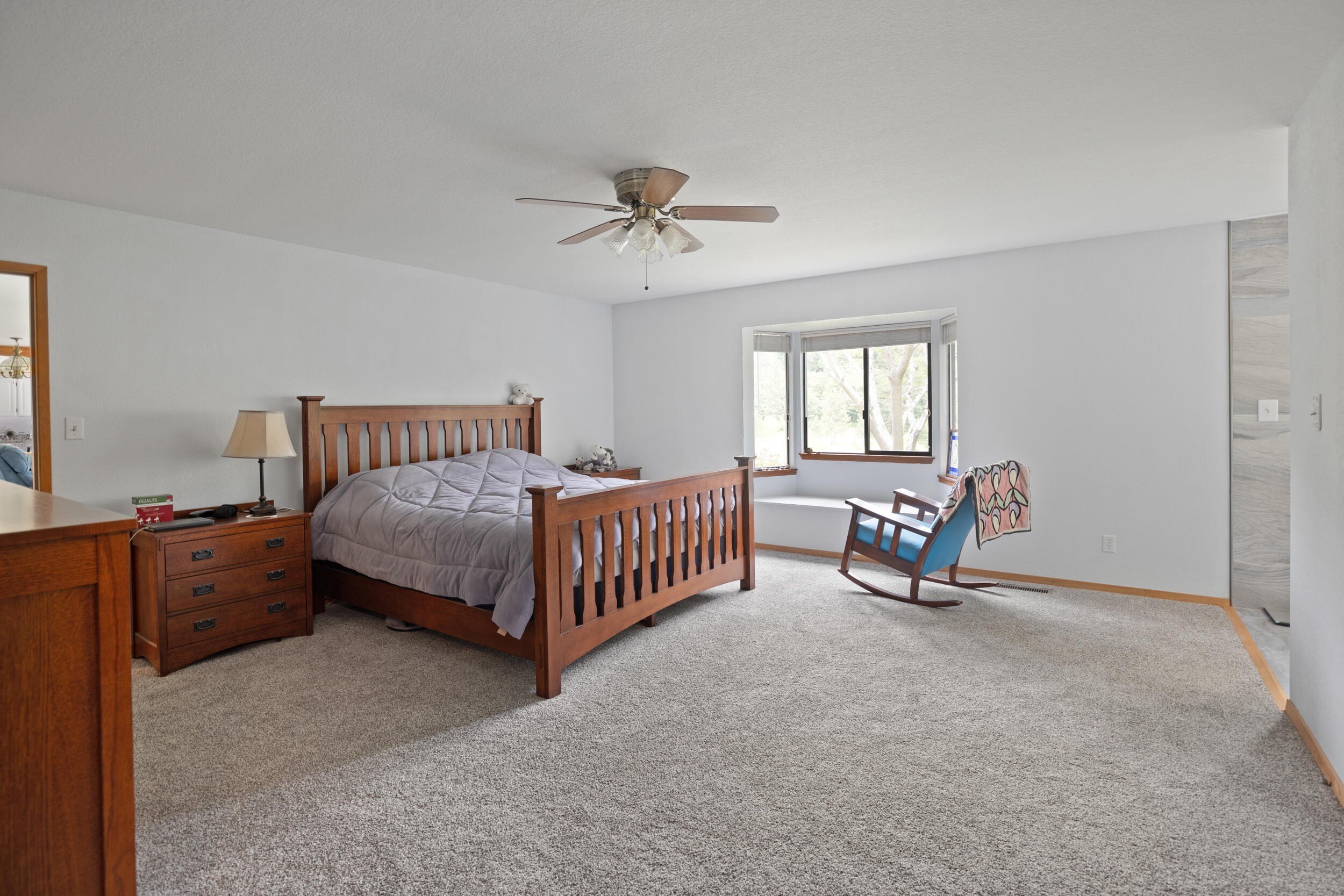 Grants Pass, Oregon, 97527, United States, 3 Bedrooms Bedrooms, ,3 BathroomsBathrooms,Residential,For Sale,1822817