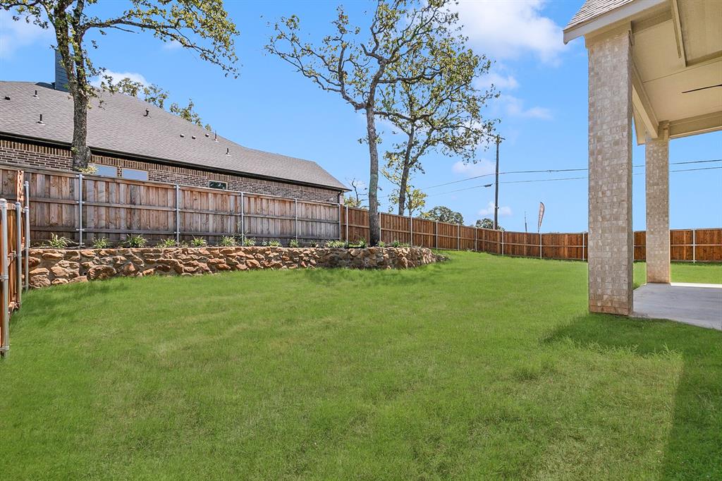 Arlington, Texas, 76012, United States, 4 Bedrooms Bedrooms, ,3 BathroomsBathrooms,Residential,For Sale,1976535