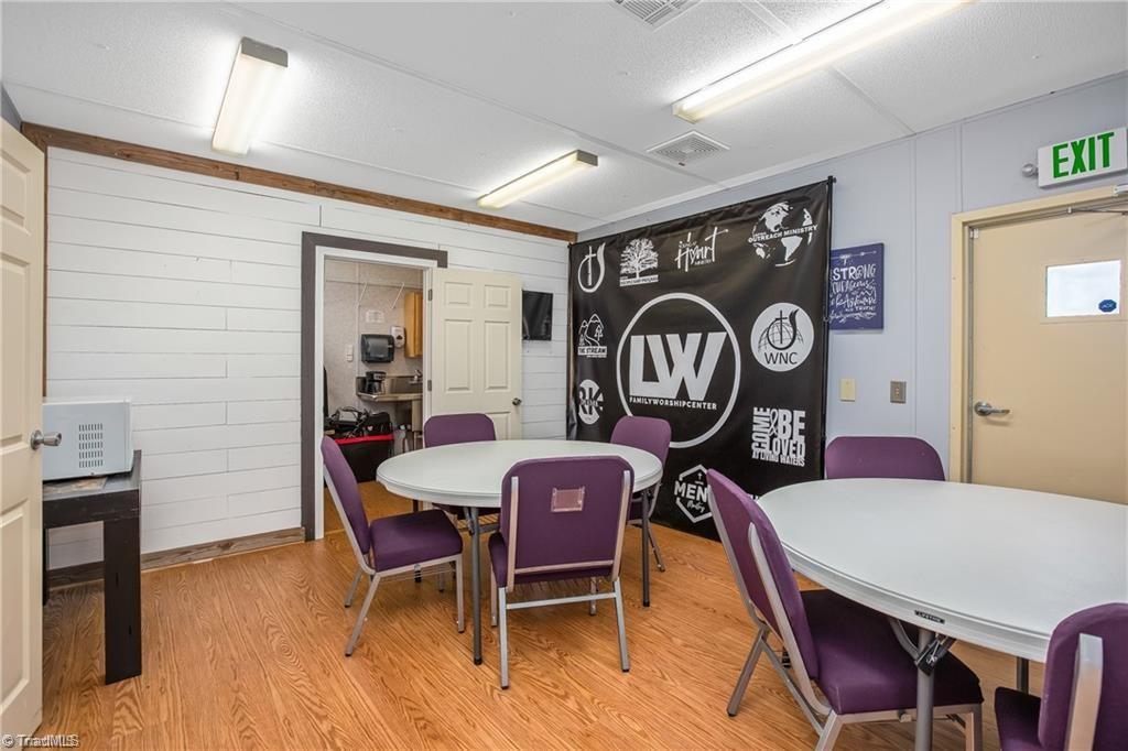 King, North Carolina, 27021, United States, ,Residential,For Sale,1941674