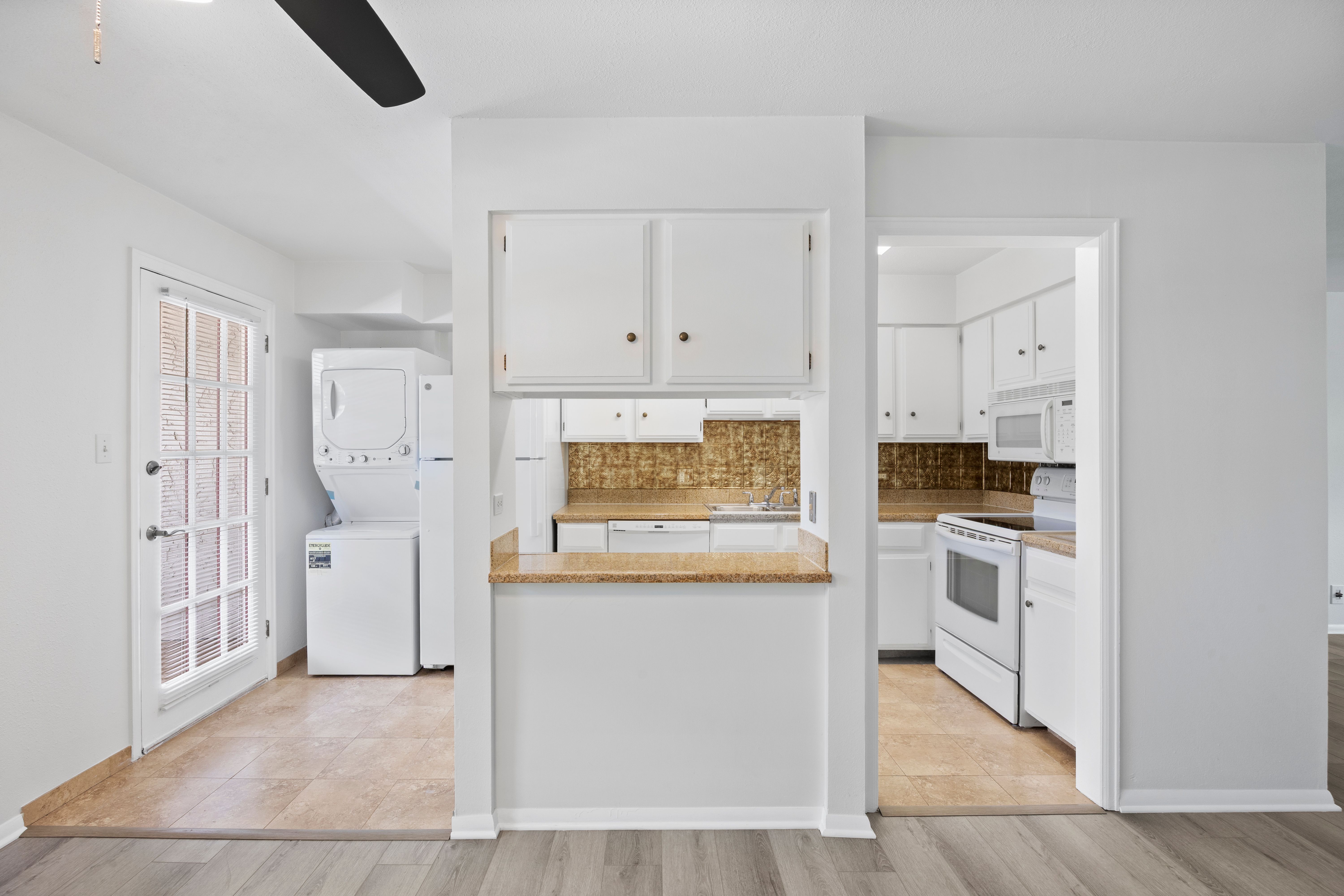  Bright, Open, Beautiful Condo - 物件實景
