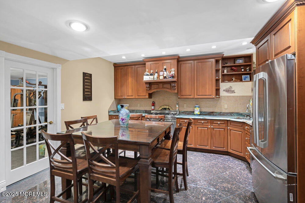 Manalapan, New Jersey, 07726, United States, 5 Bedrooms Bedrooms, ,5 BathroomsBathrooms,Residential,For Sale,1980978