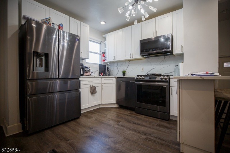 Ridgefield Boro, New Jersey, 07657-2011, United States, 4 Bedrooms Bedrooms, ,4 BathroomsBathrooms,Residential,For Sale,1923241