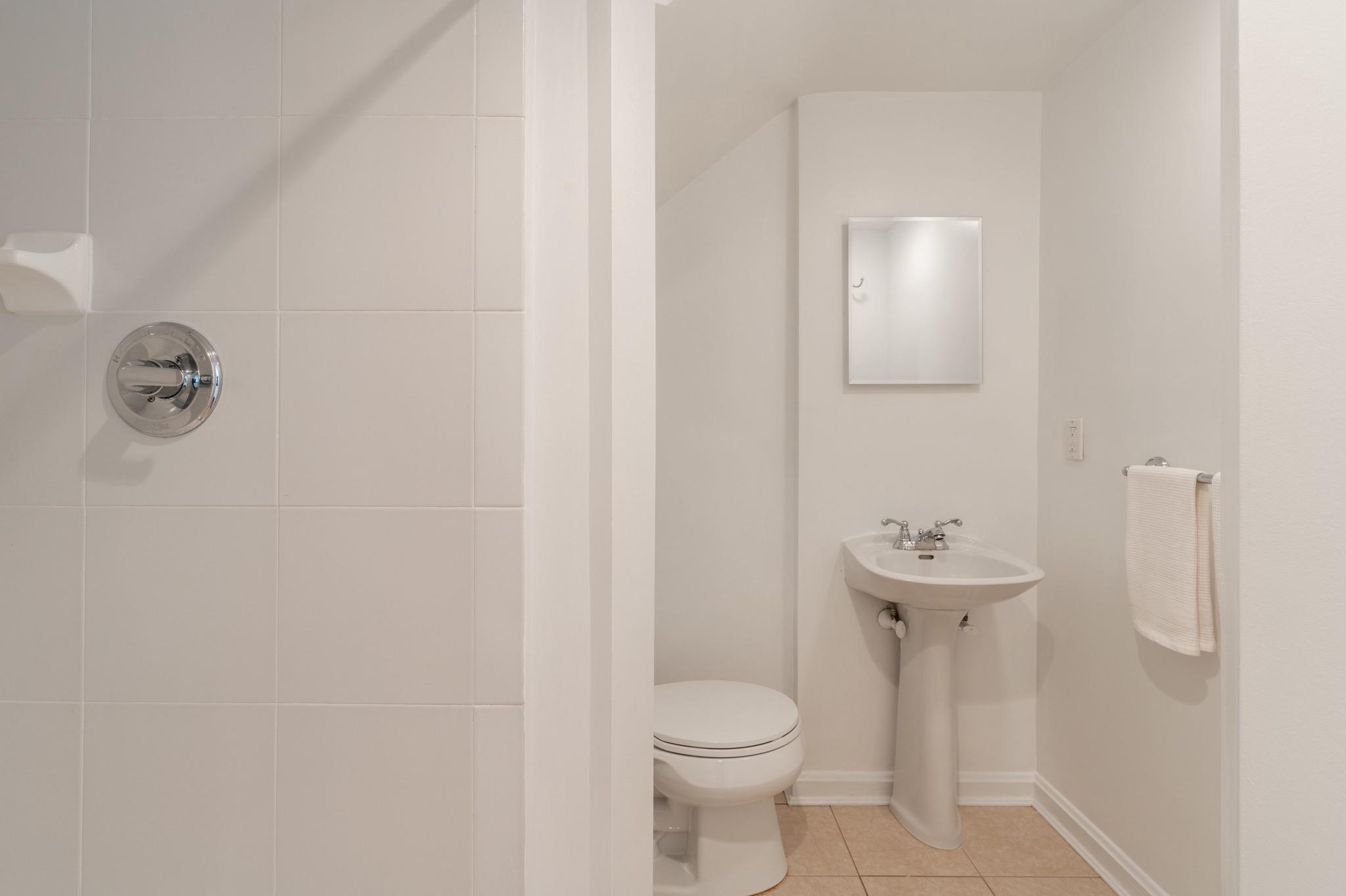  202 Green Street, Alexandria, VA, 22314 - 物件實景