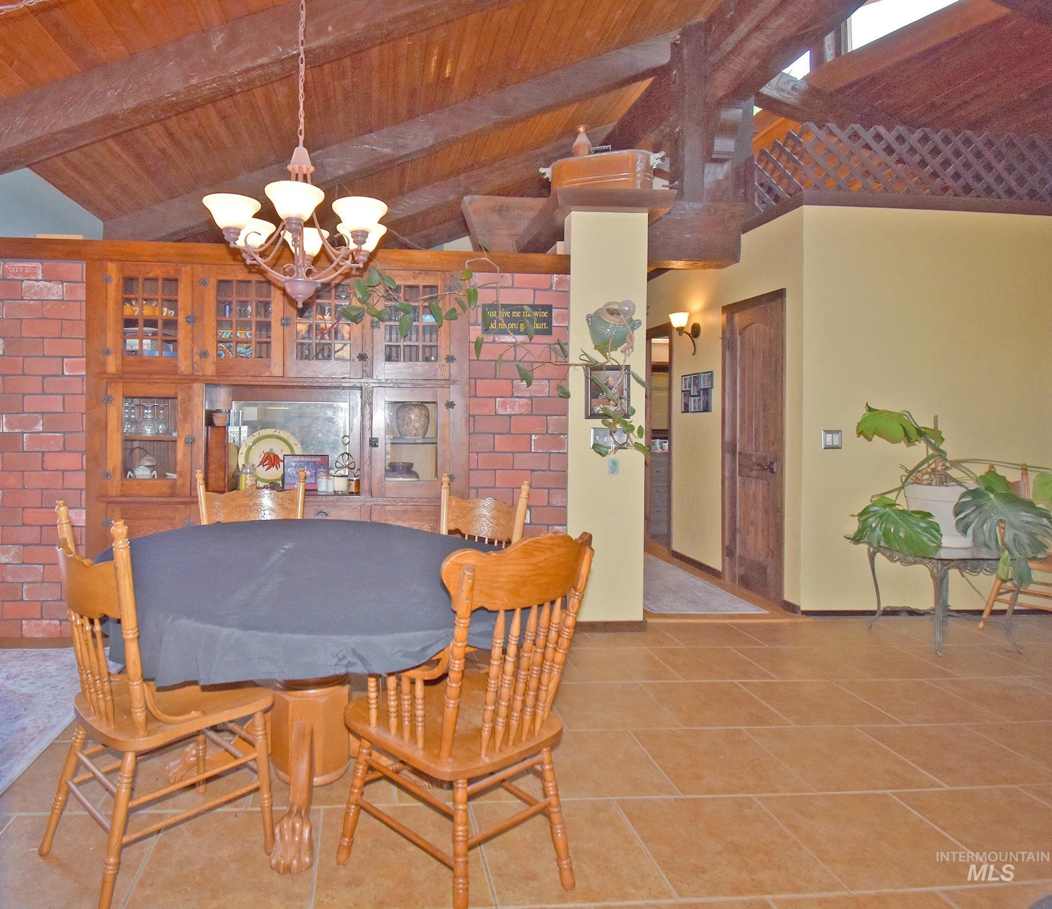 Clarkston, Washington, 99403, United States, 3 Bedrooms Bedrooms, ,2 BathroomsBathrooms,Residential,For Sale,1922851