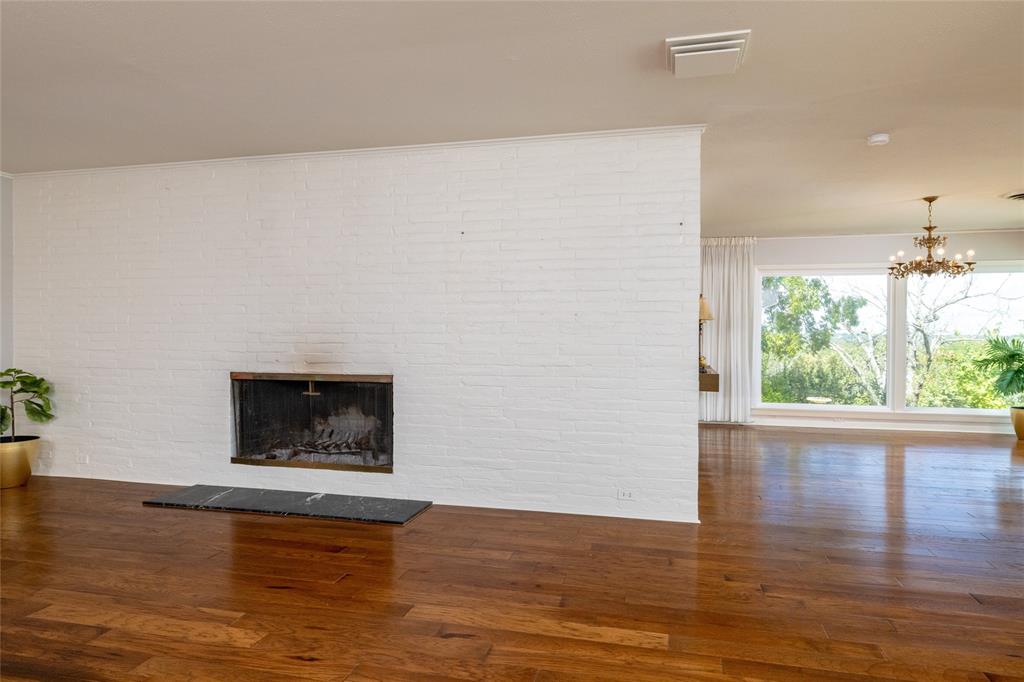 Weatherford, Texas, 76086, United States, 3 Bedrooms Bedrooms, ,4 BathroomsBathrooms,Residential,For Sale,1974864